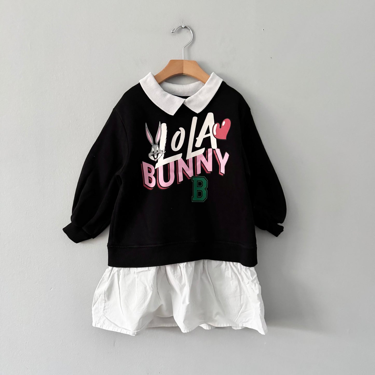 Zara / Looney Tunes Lola dress / 6Y