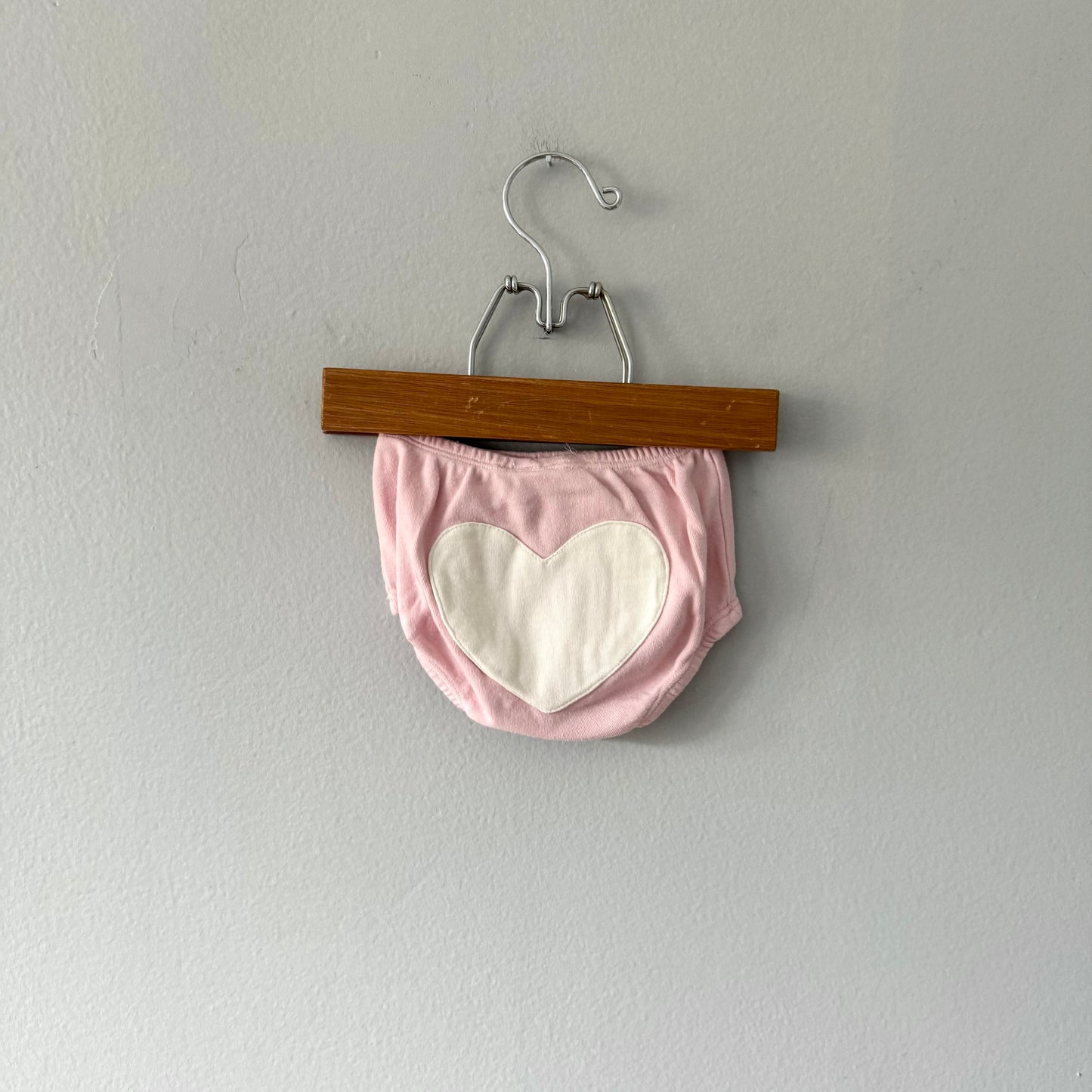 Sapling / Light pink heart bloomer / 0-3M