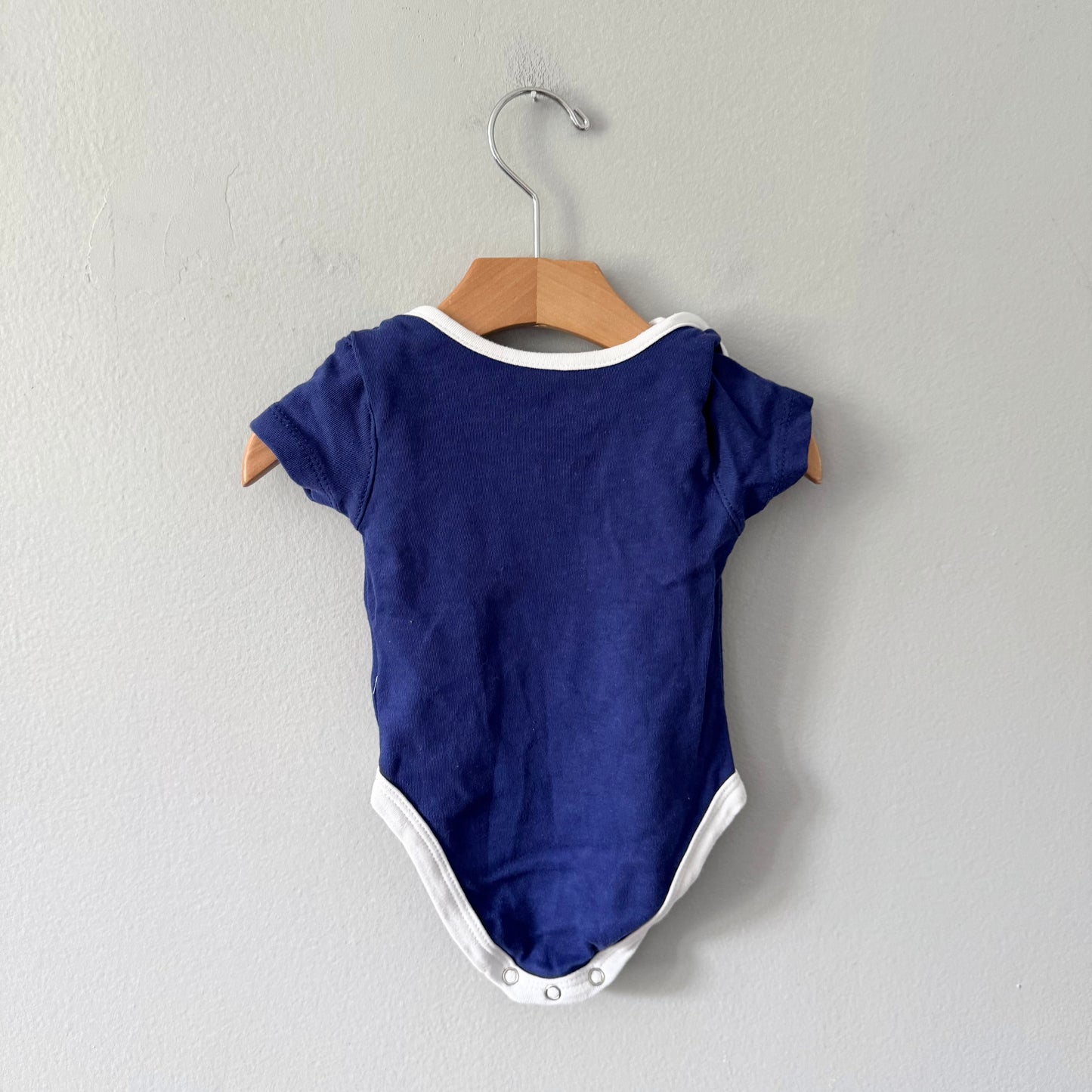 NHL / Toronto Maple Leafs onesie / 0-3M