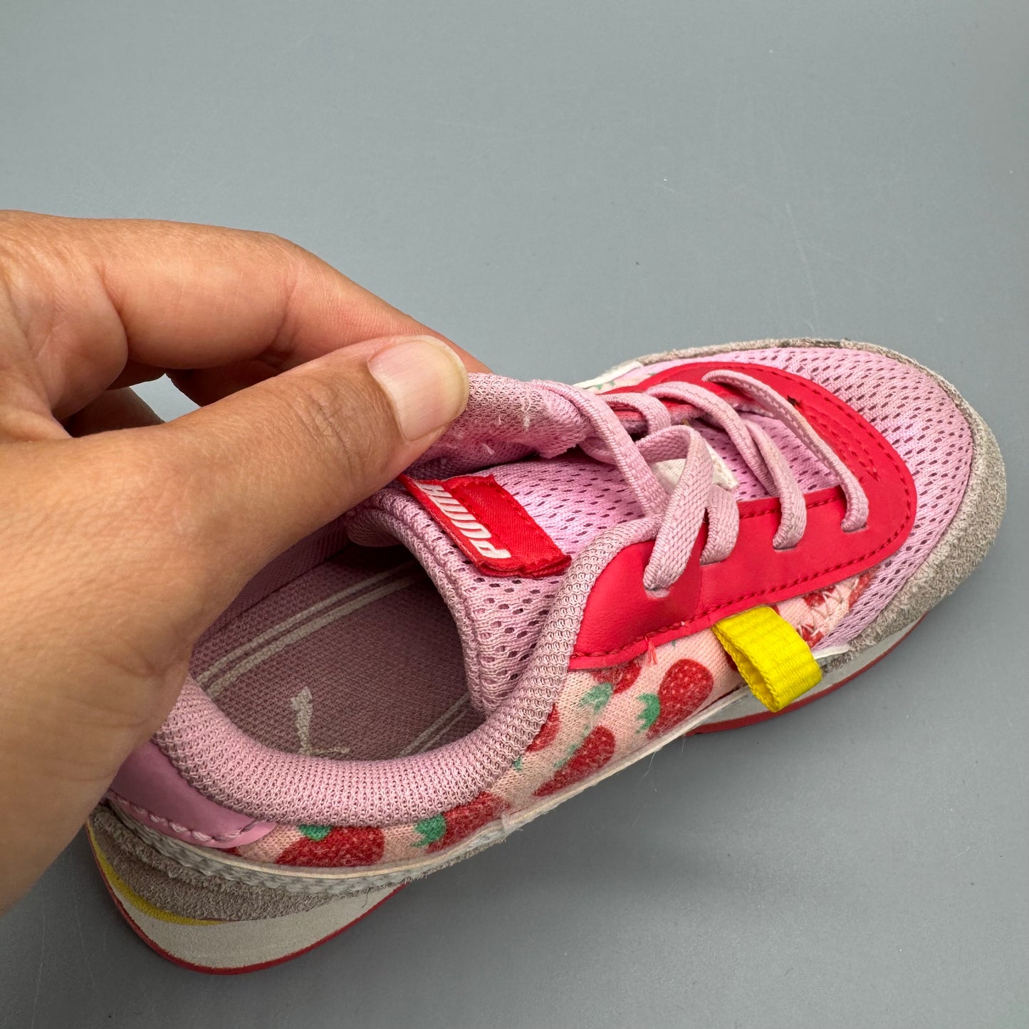 Puma / Running Shoes / US10