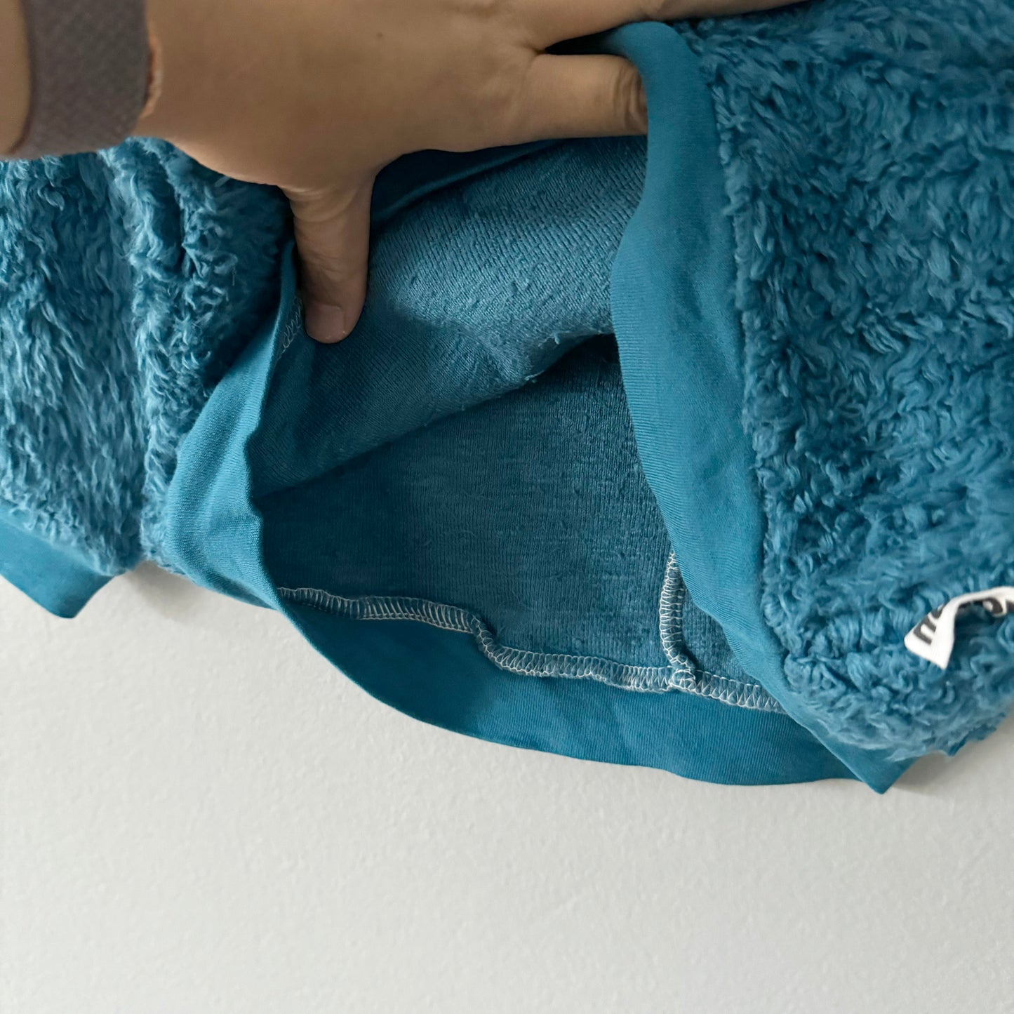 Nudnik / Blue sherpa pullover / 3Y