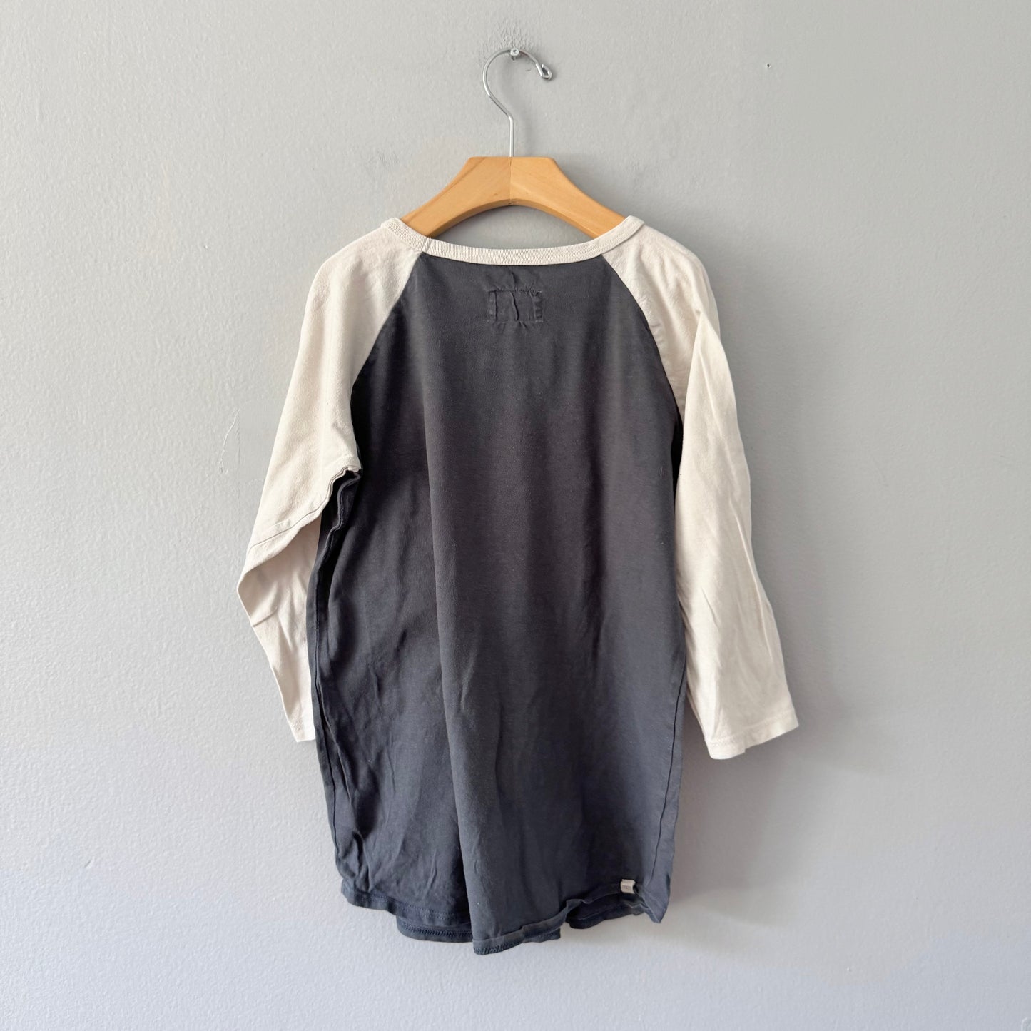 Mini mioche / White x dark grey raglan shirt / 11-12Y