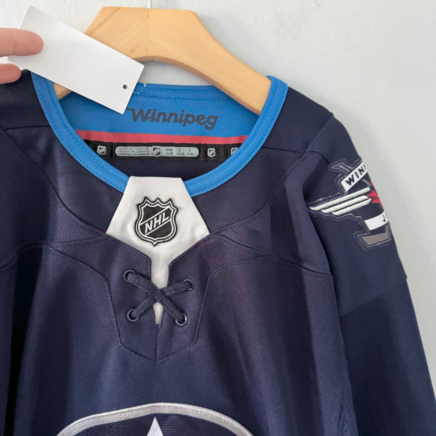 NHL / Winnipeg jersey / S/M(8-10Y) (New with Tag)