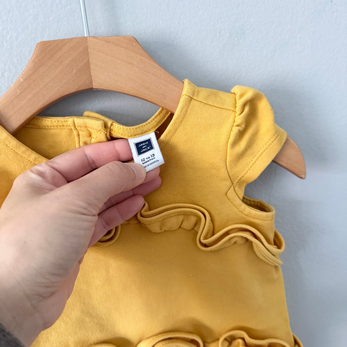 Janie & Jack / Yellow ruffle dress / 12-18M
