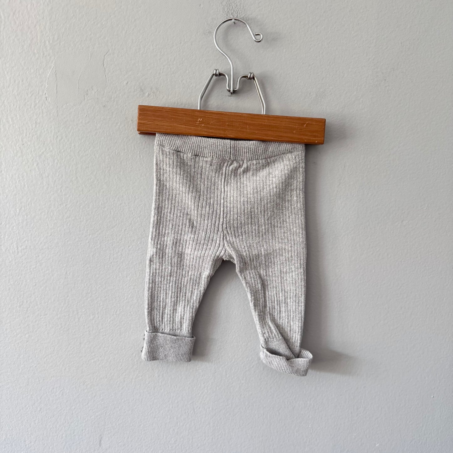 Zara / Light grey knit leggings / 1-3M
