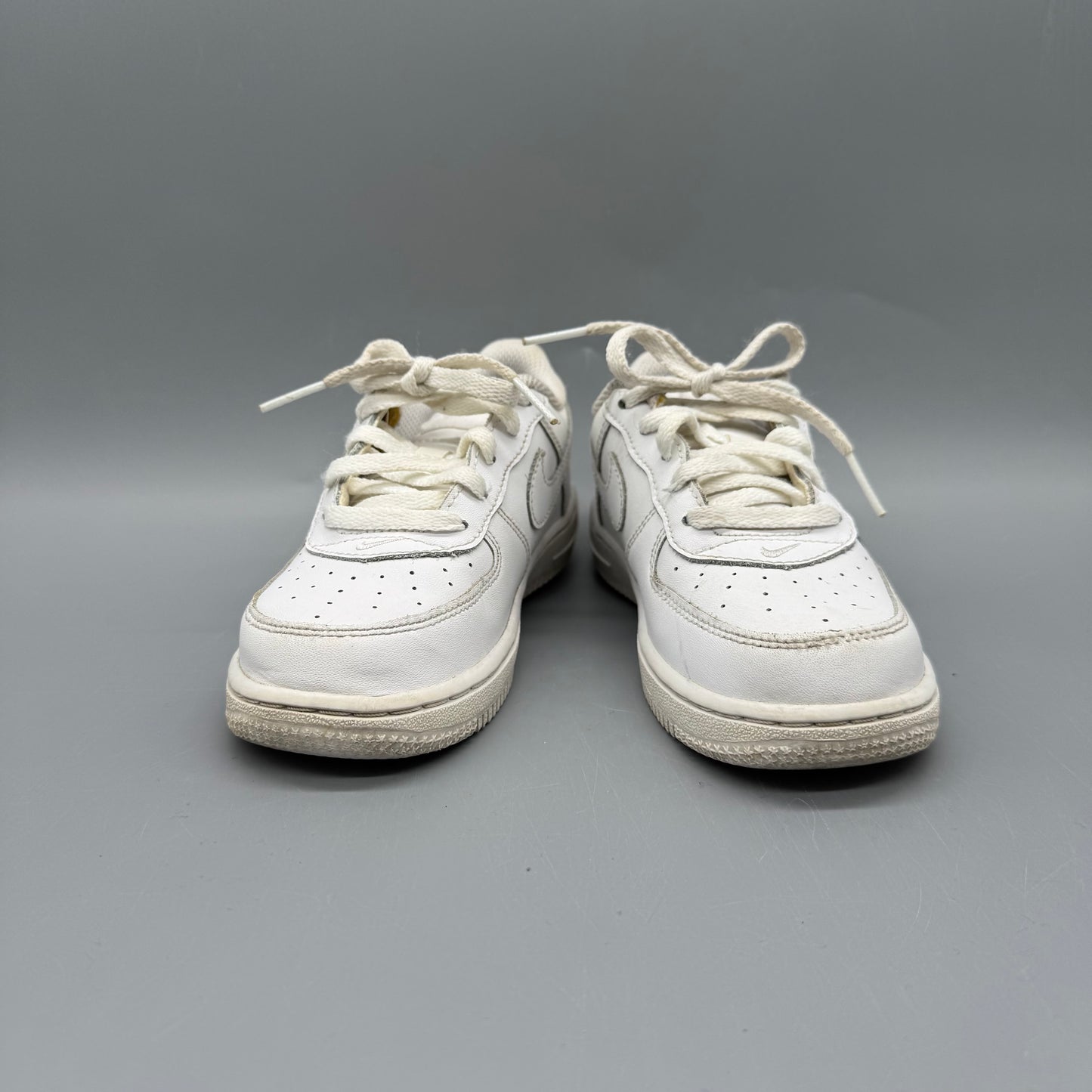 Nike / Air Force 1 / Running Shoes / US10