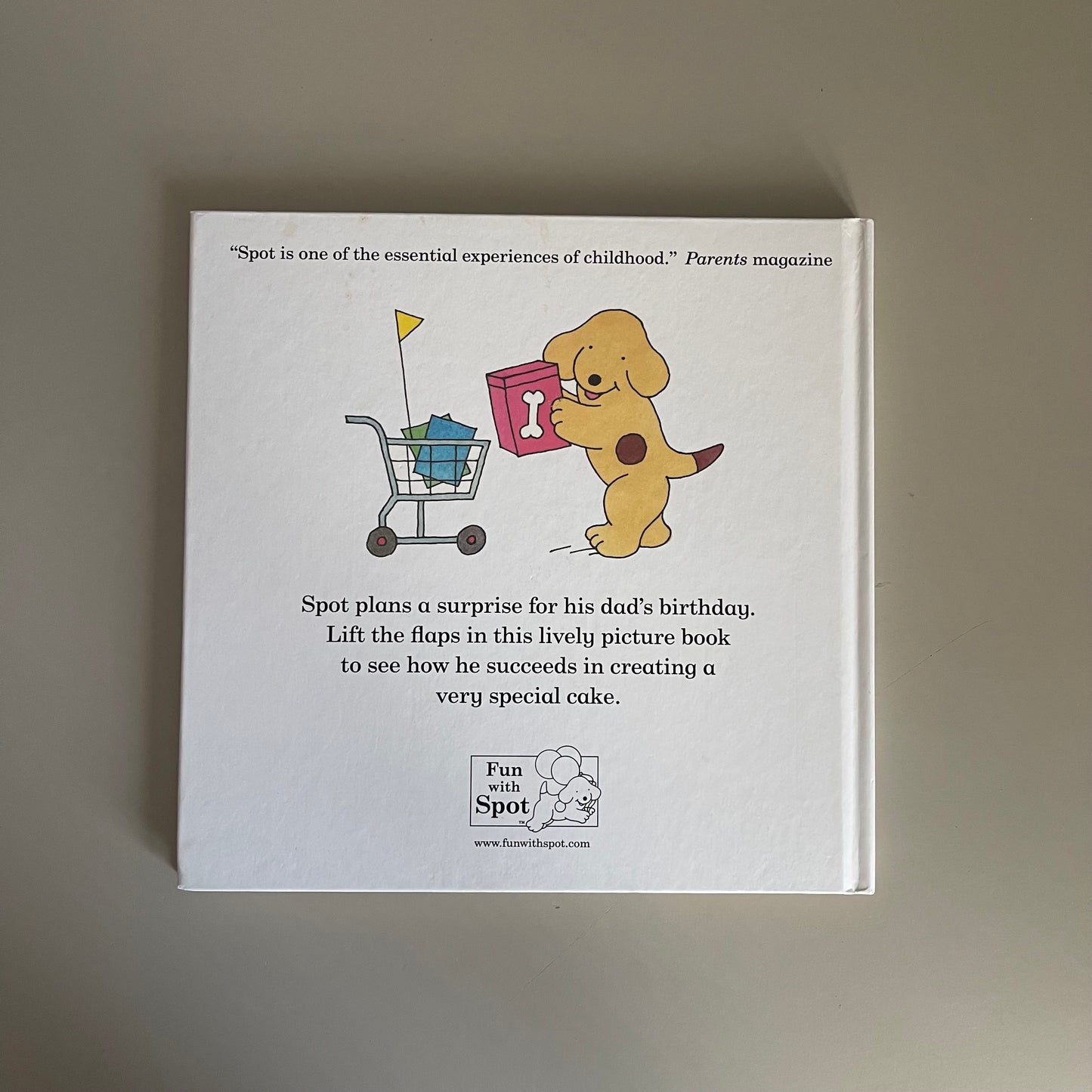 Spot Bakes a Cake / Eric Hill