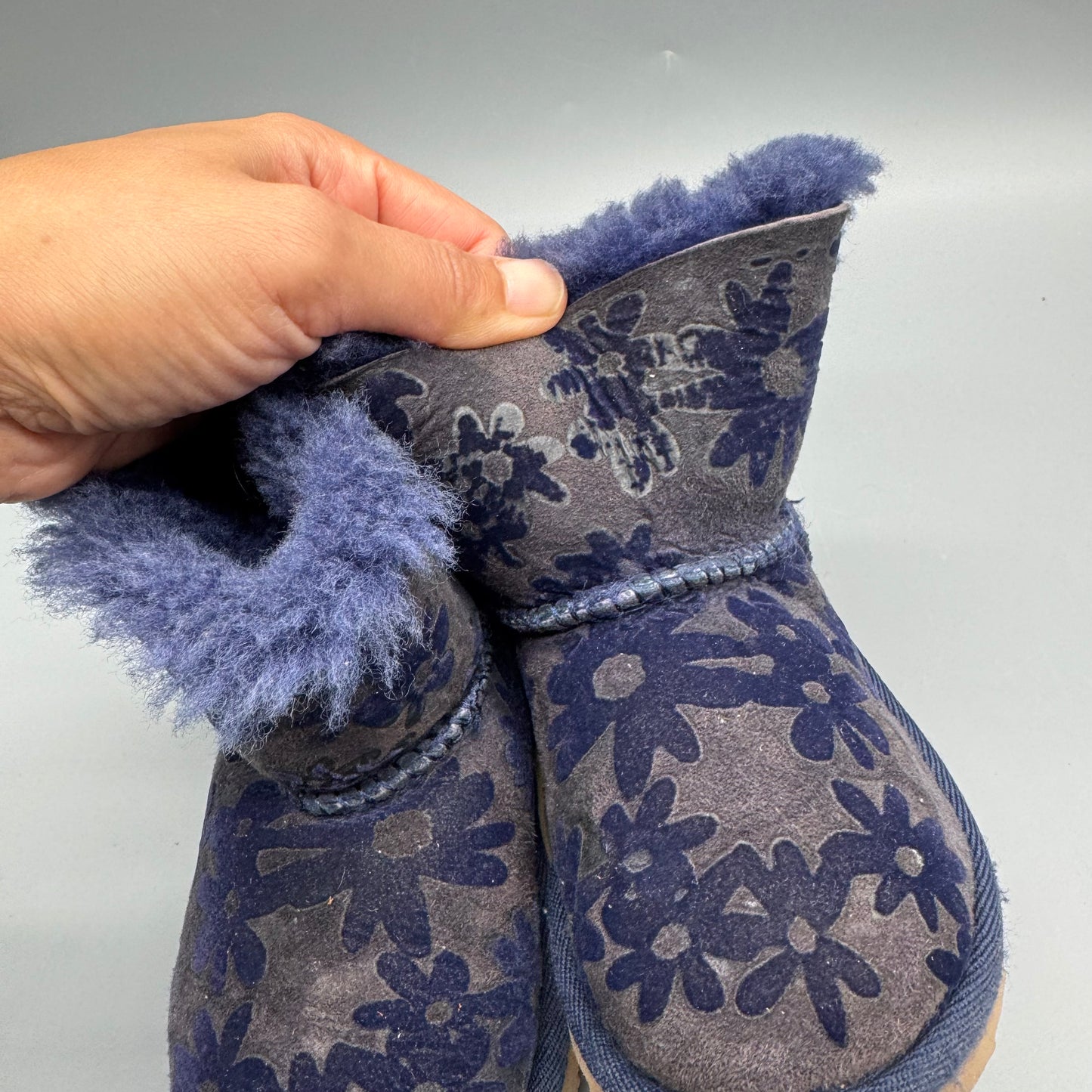 UGG / Boots / US7