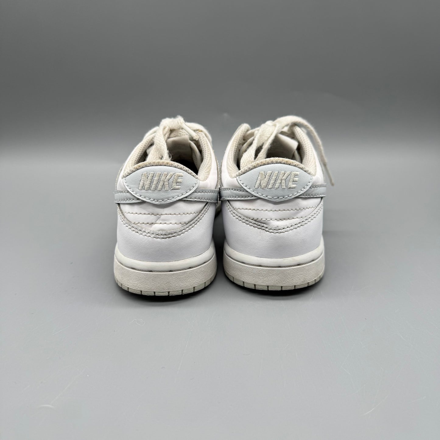 Nike / Running Shoes / US13