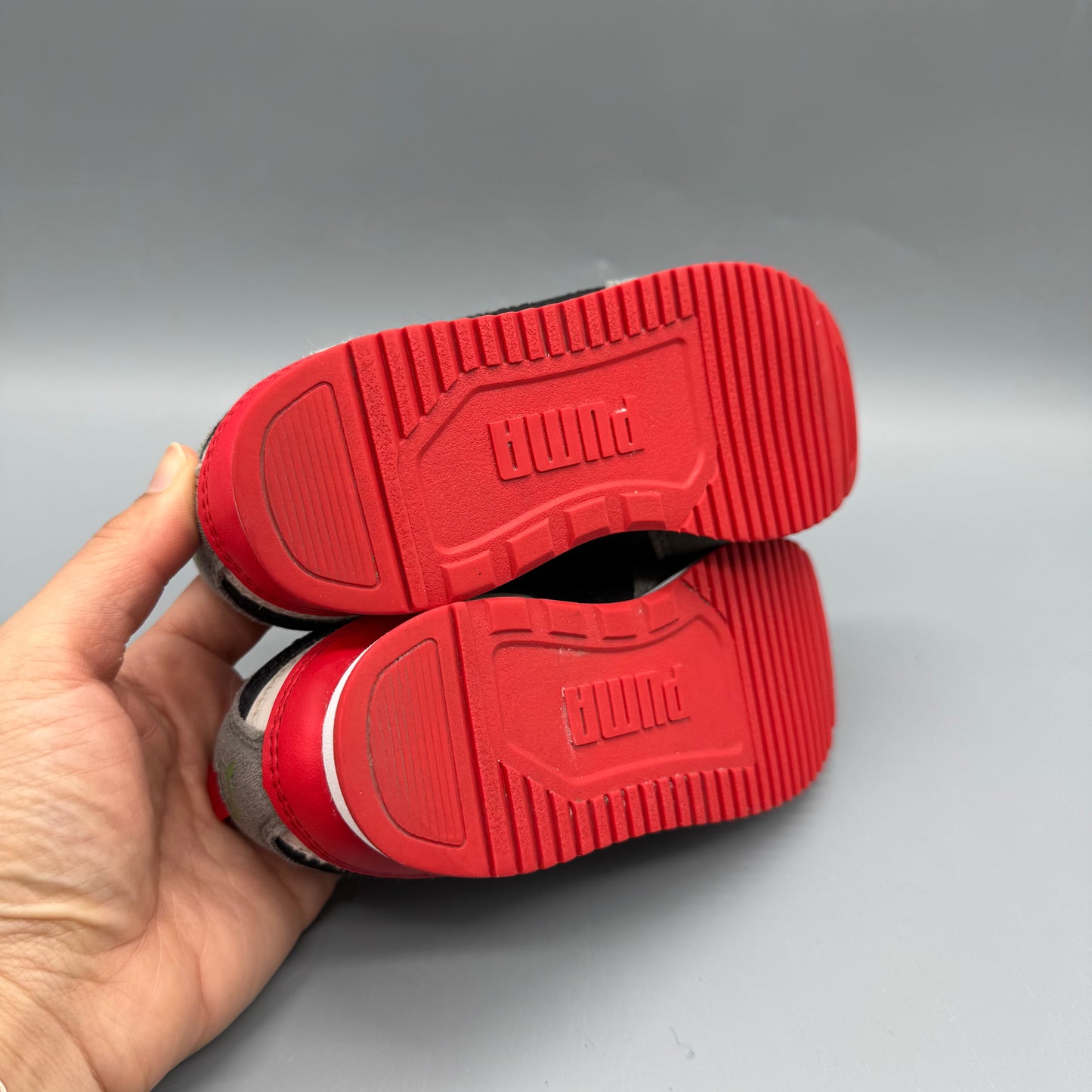 Puma / Running Shoes / US10