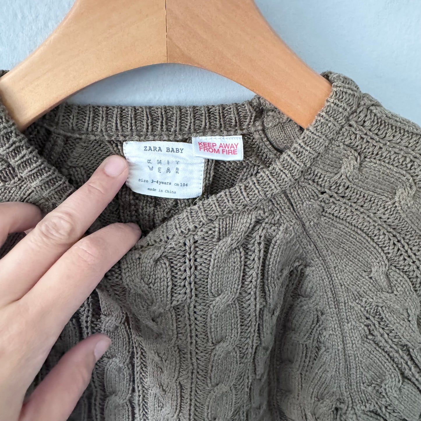 Zara / Khaki cable knit pullover / 3-4Y