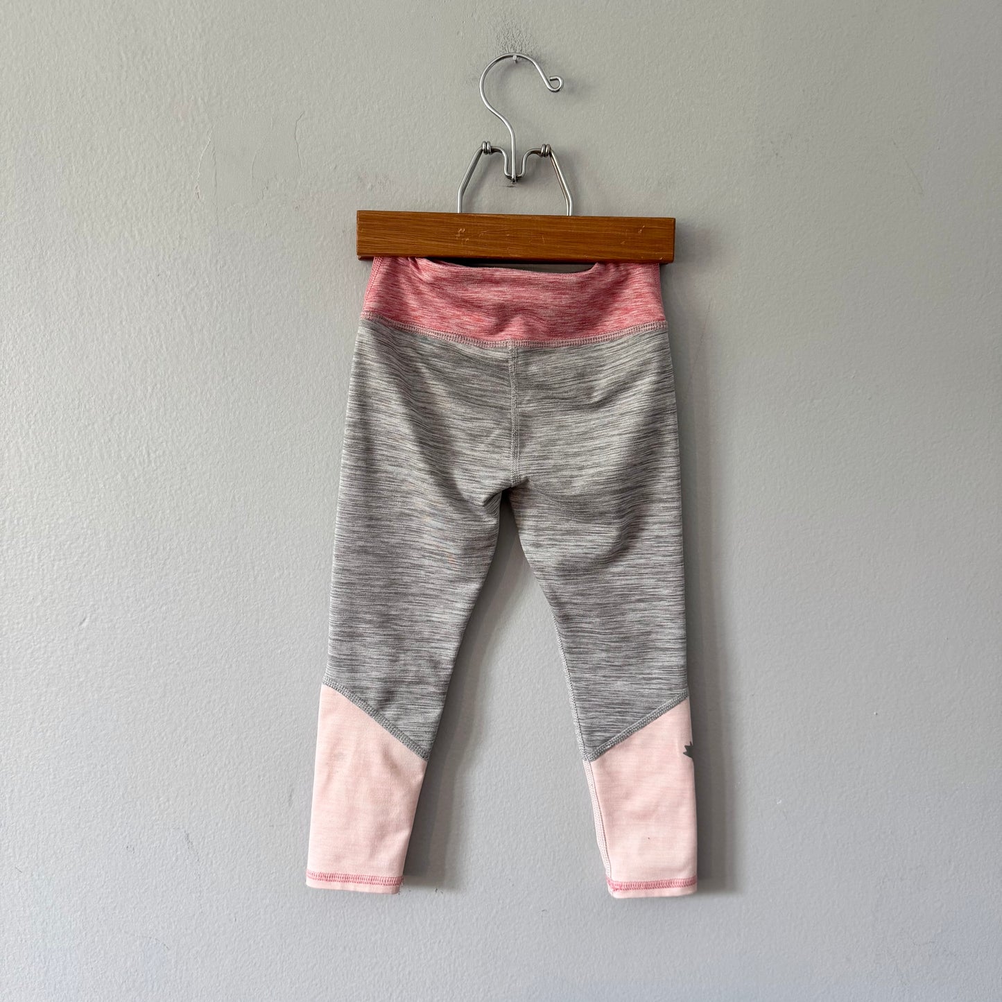 Roots / Pink grey active leggings / 3T