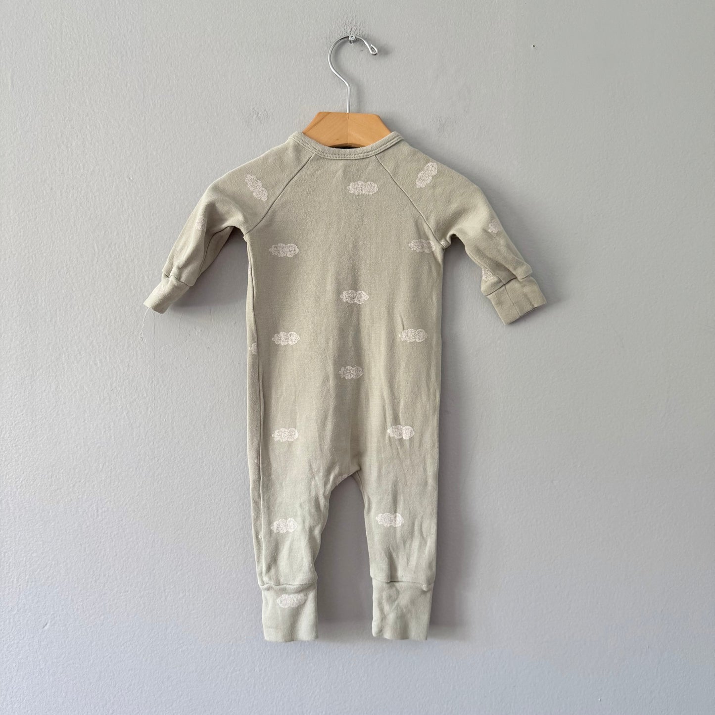 Rylee + Cru / Smokey green x cloud romper / 3-6M