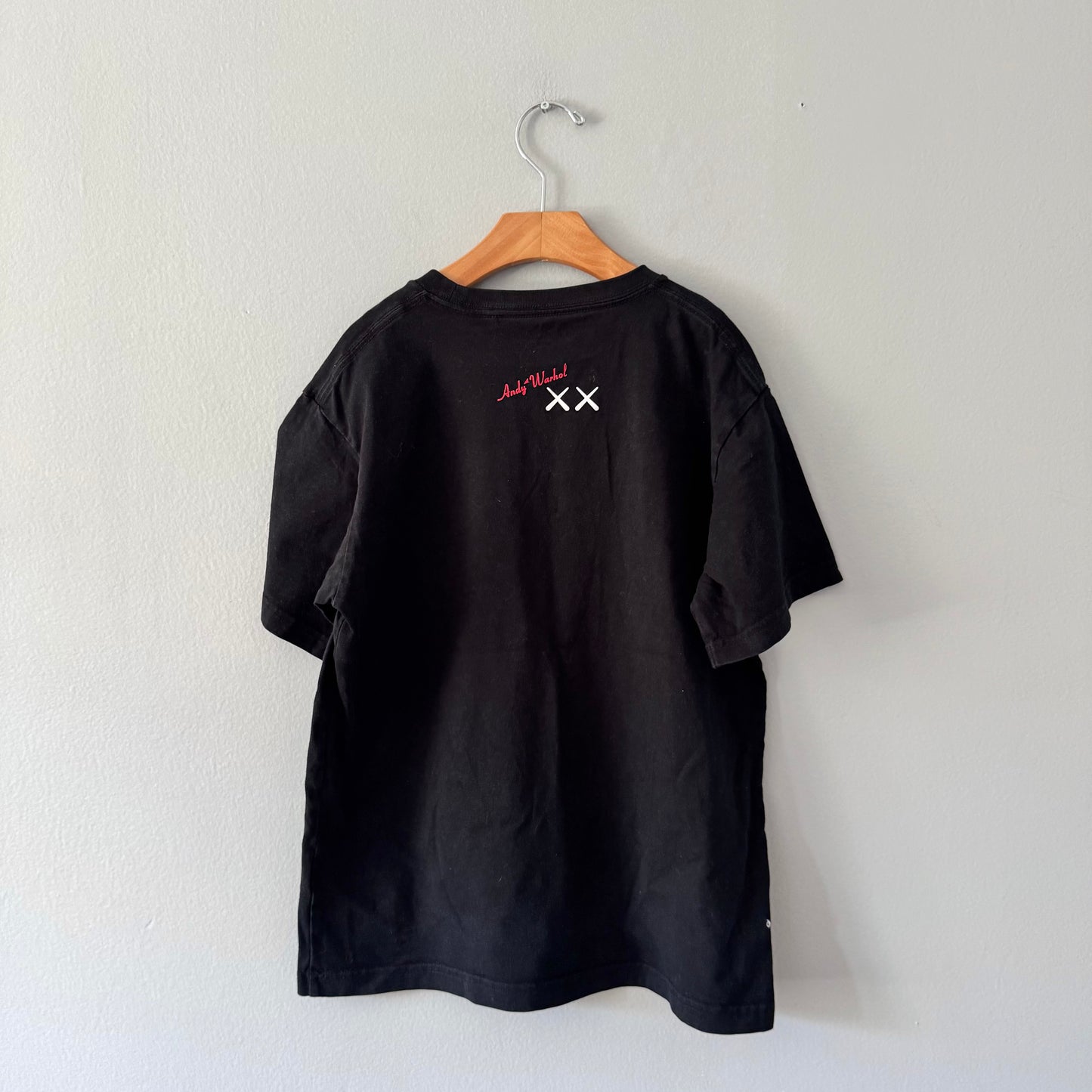 Uniqlo / Kaws x Warhol black T-shirt / 11-12Y