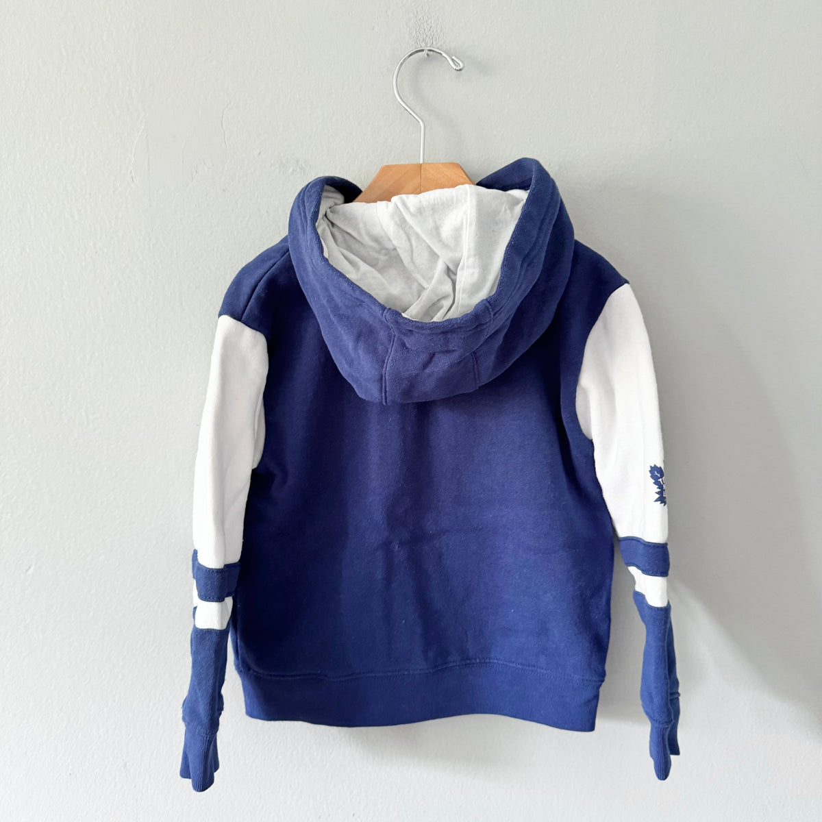 NHL / Toronto Maple Leafs zip up hoodie / 4T