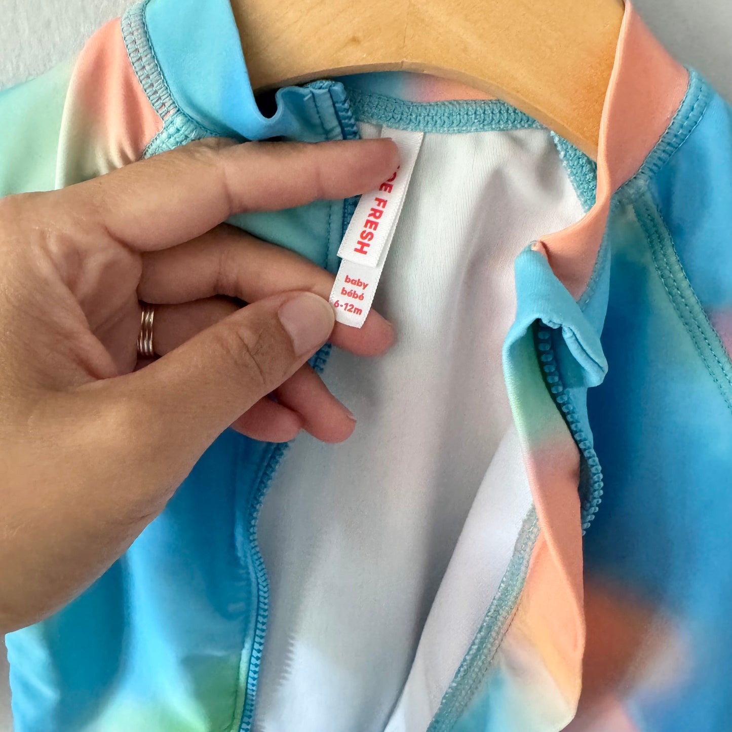 Joe Fresh / Tie dye rash guard suit / 6-12M