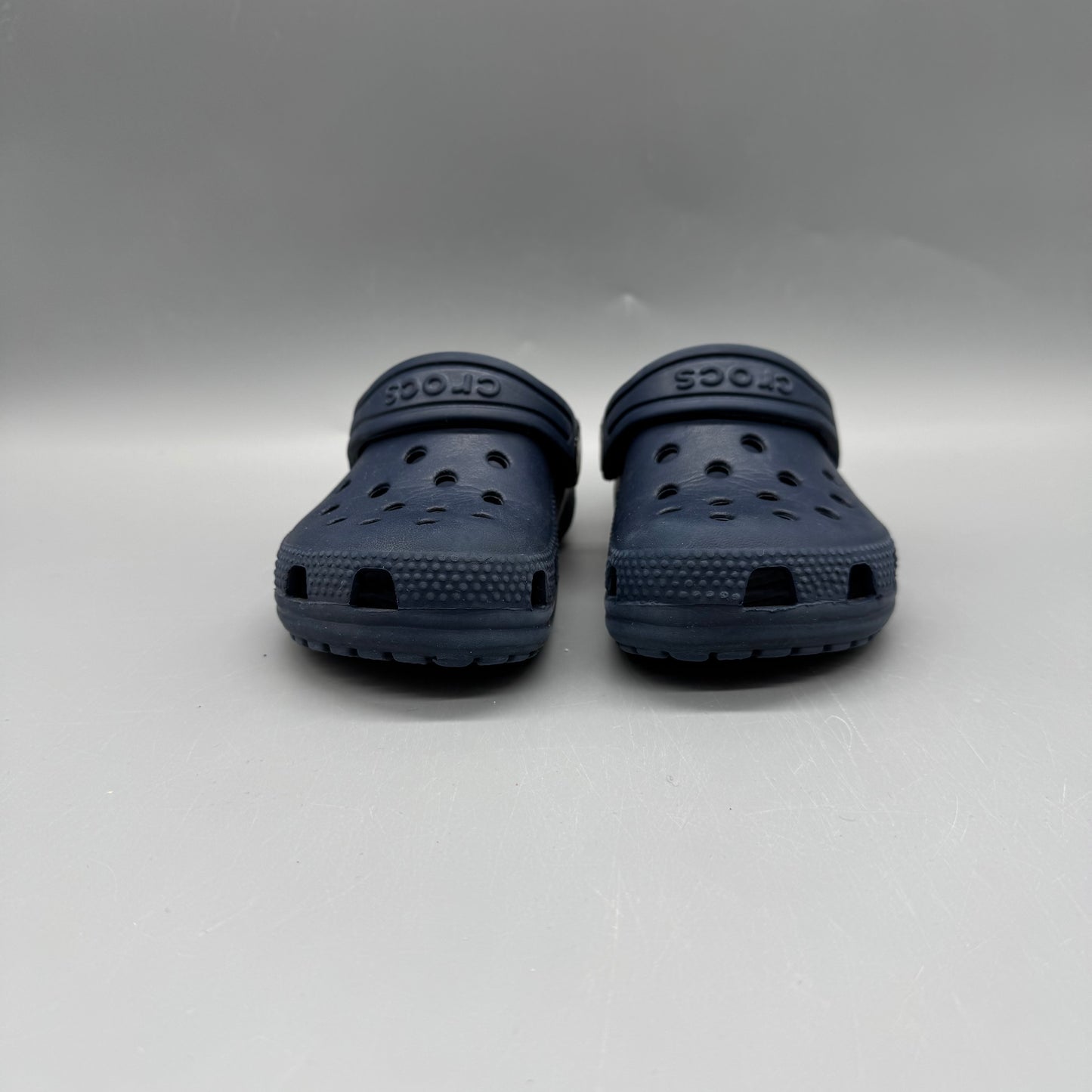 Crocs / Sandals / US8
