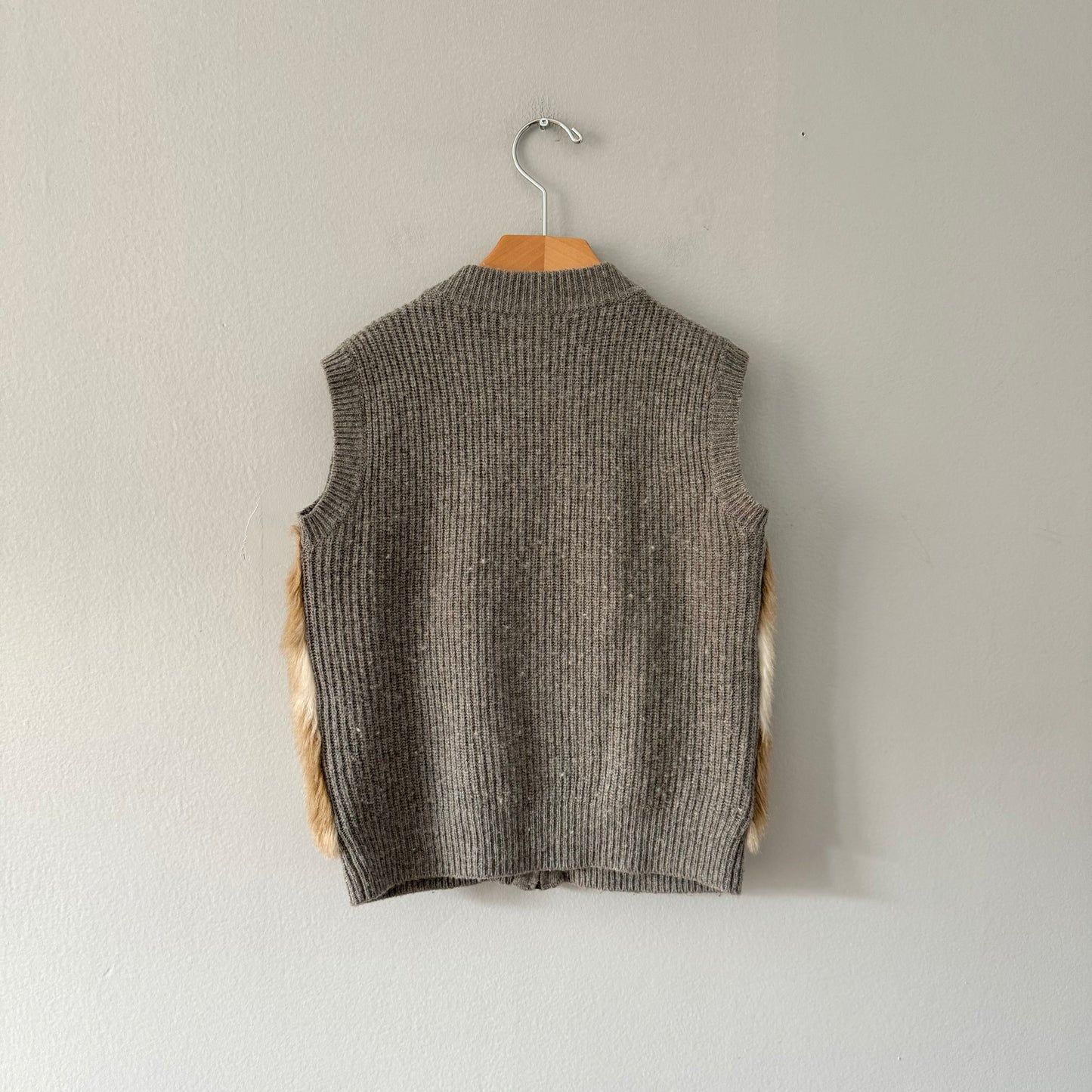 Crewcuts / Faux fur knit vest / 8Y
