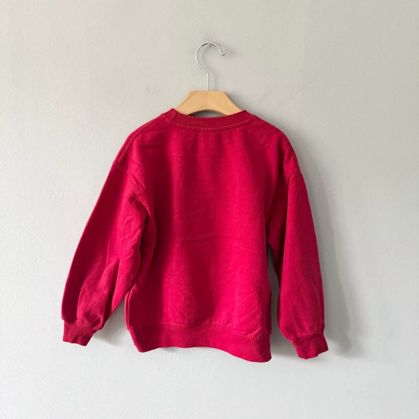 Disney / Merry Stitchmas crewneck / 6T