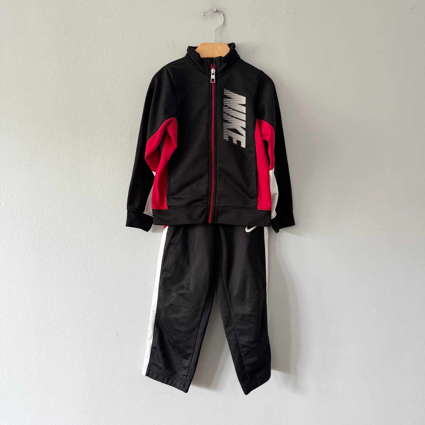 Nike / Track suit jacket & pants set / 4T