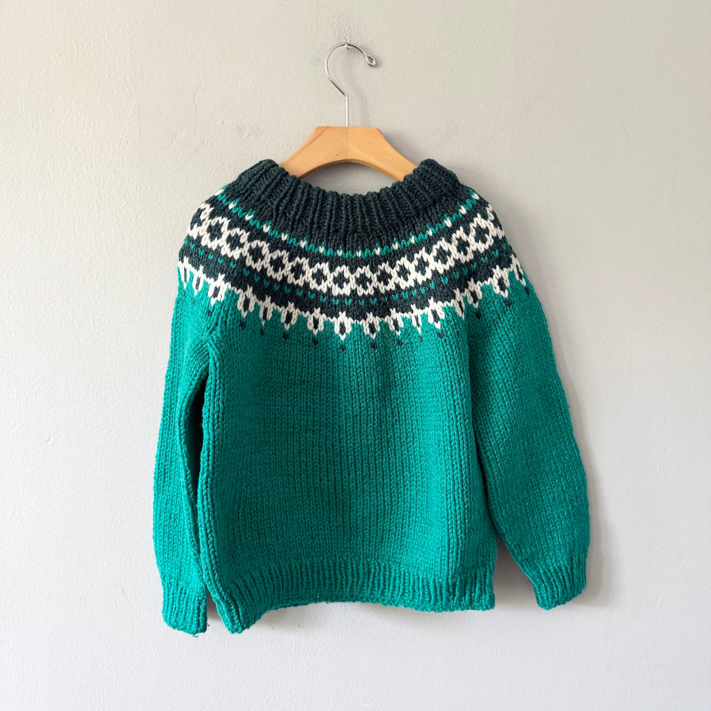 Handmade / Green knit pullover / 5-6Y