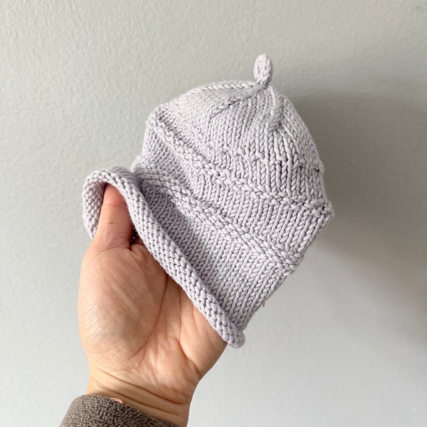 Handmade / Knit beanie / 0-3M