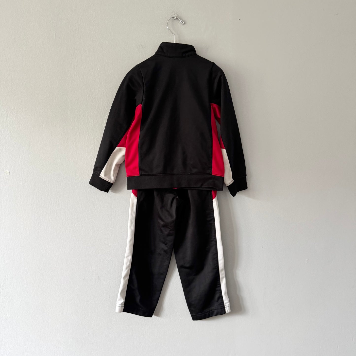 Nike / Track suit jacket & pants set / 4T