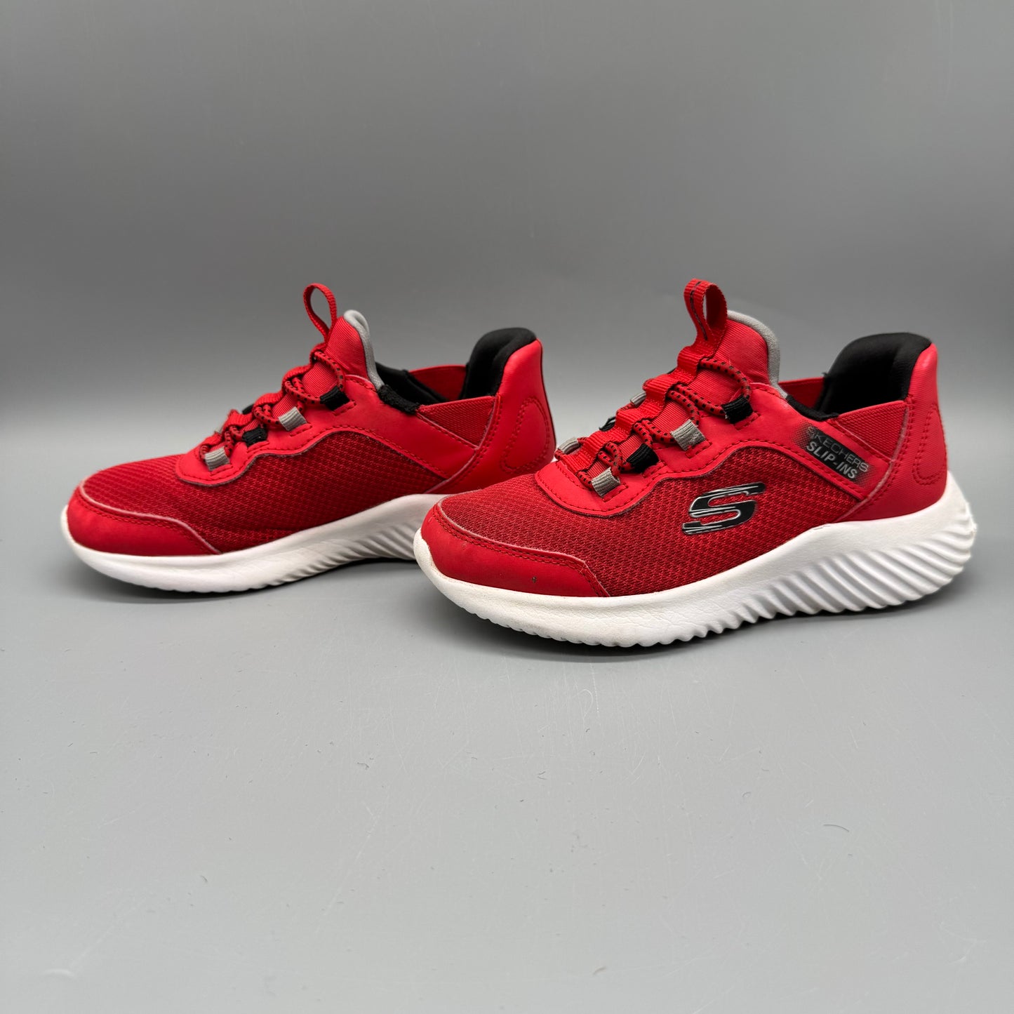Sketchers / Running Shoes / US12