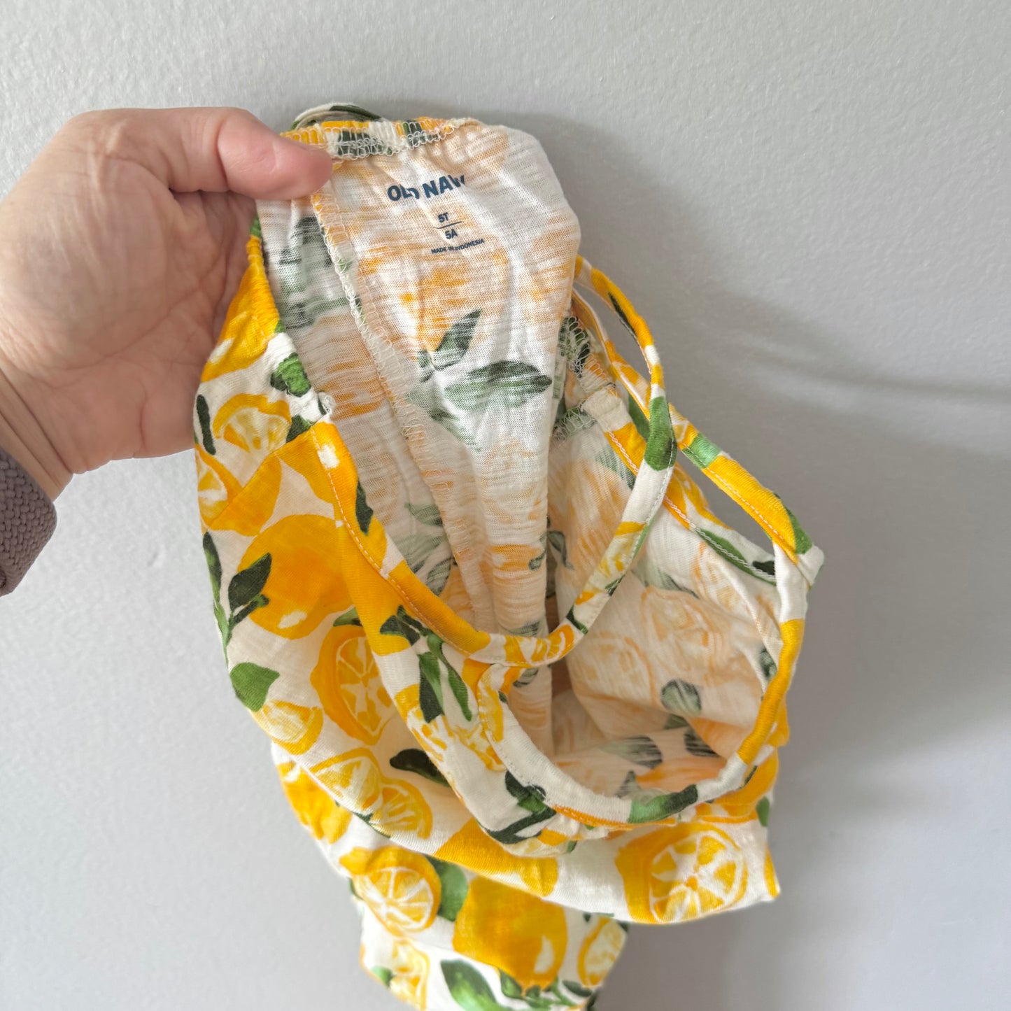 Old Navy / Lemon cami jumpsuit / 5T
