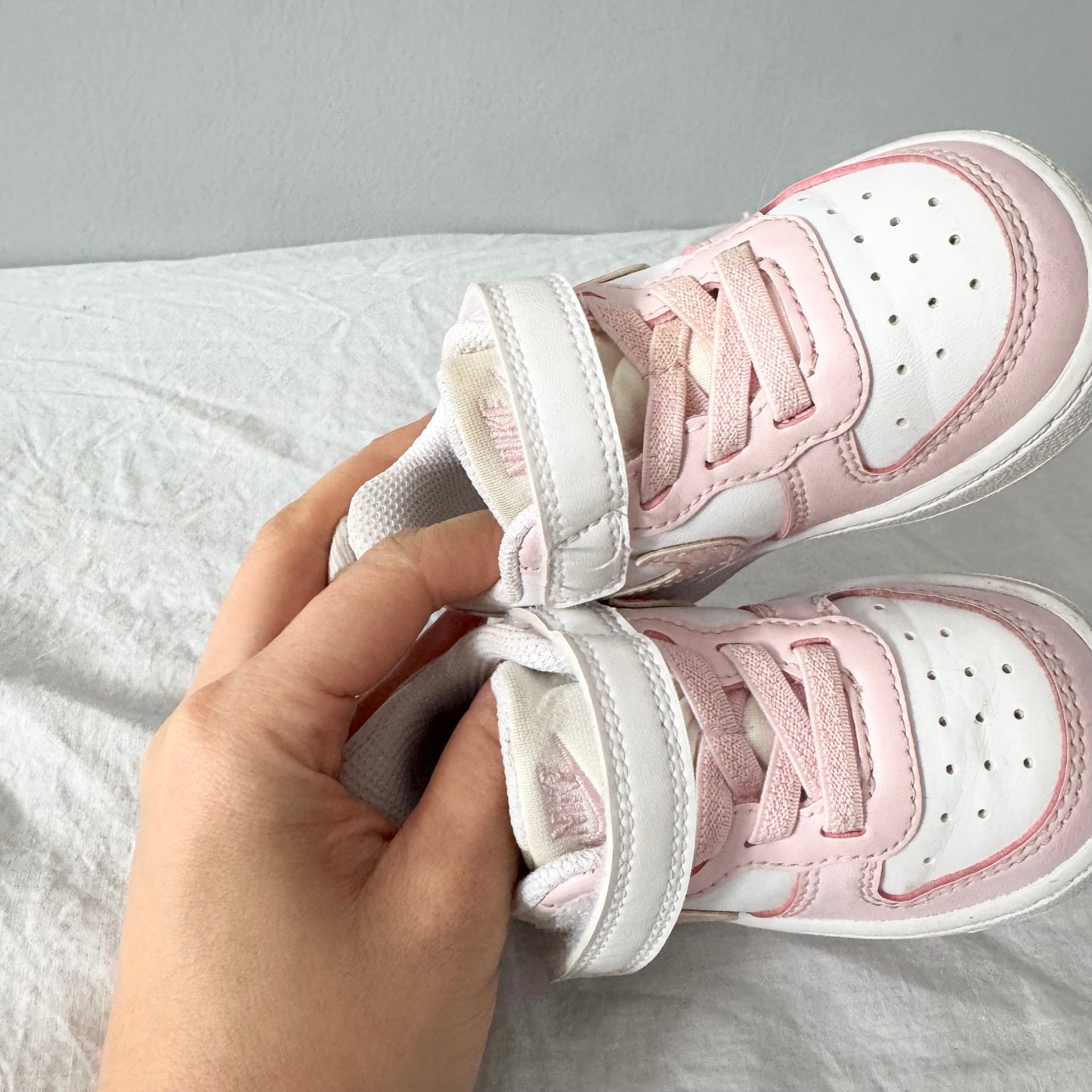 Nike / Running Shoes / US5