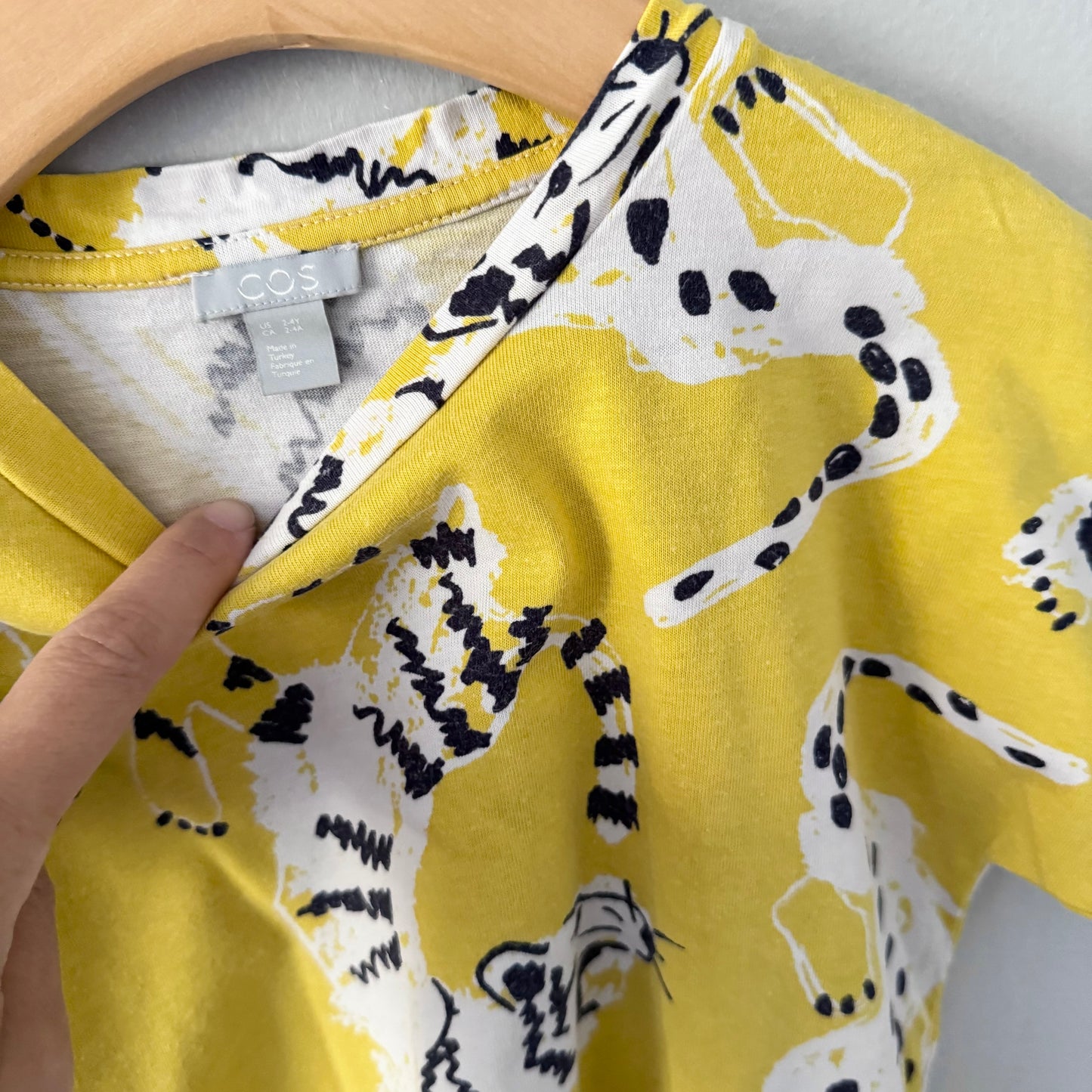 COS / Yellow x tiger dress / 2-4Y