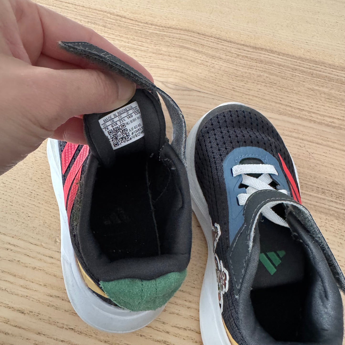 Adidas x Disney / Baskets / US7