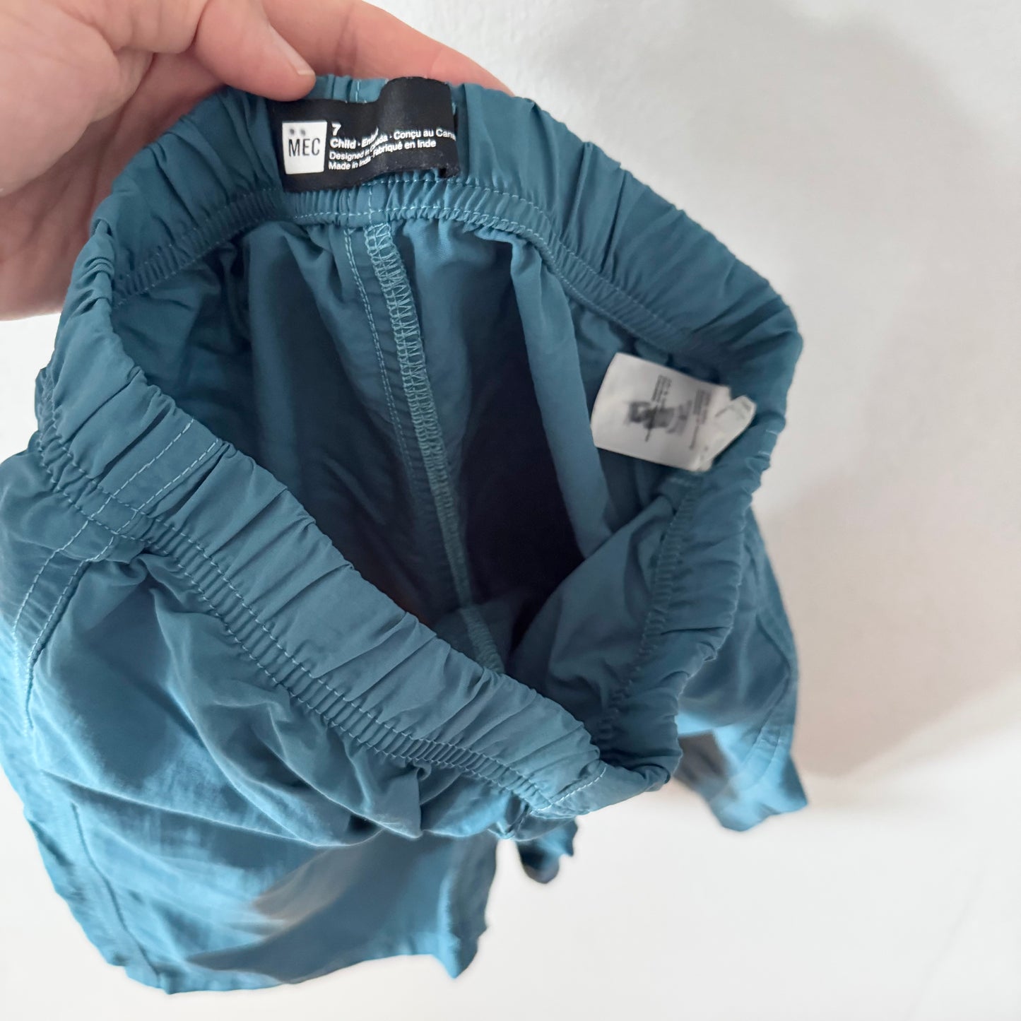 Mec / Blue nylon shorts / 7Y