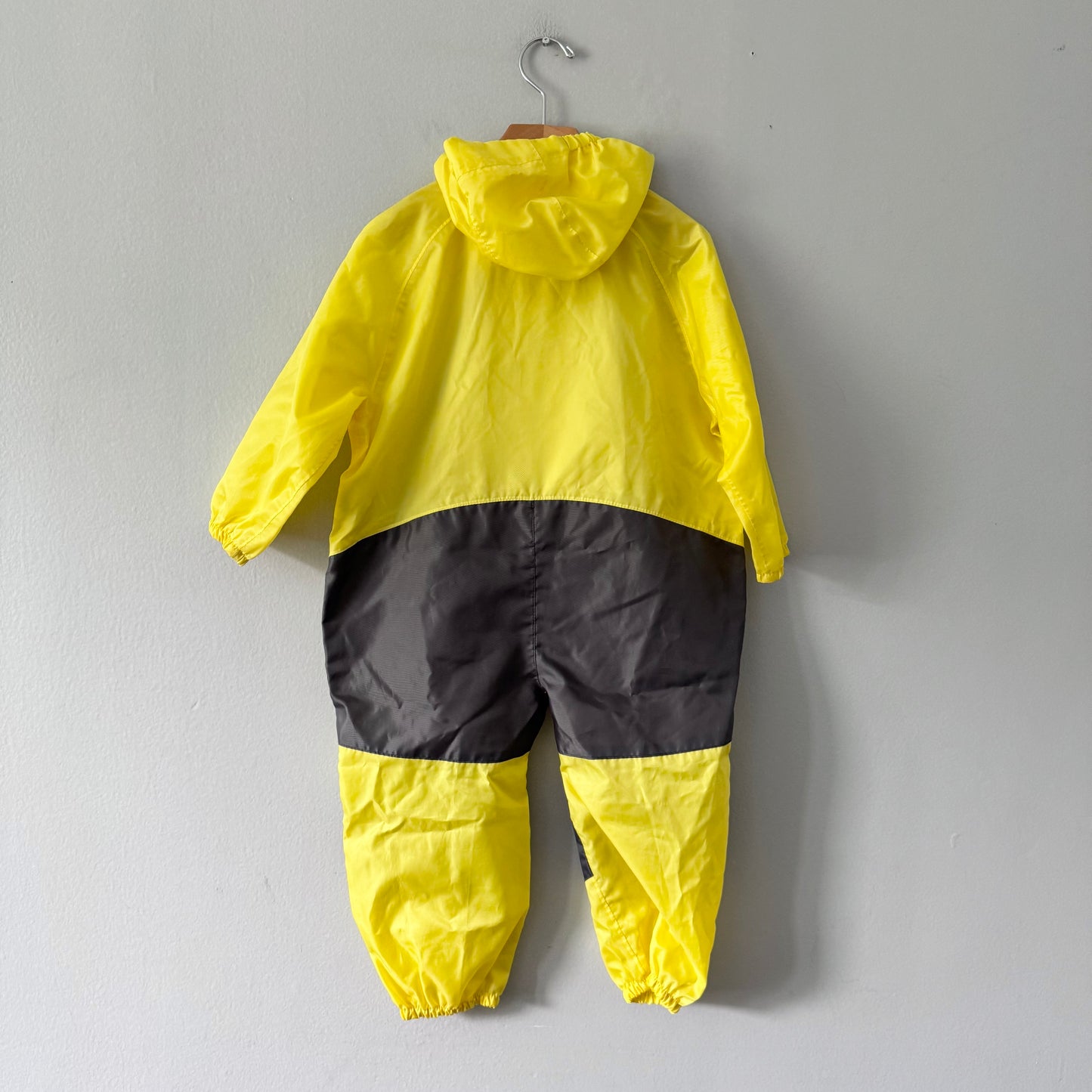 Cloudveil / Yellow rain suit / 2T