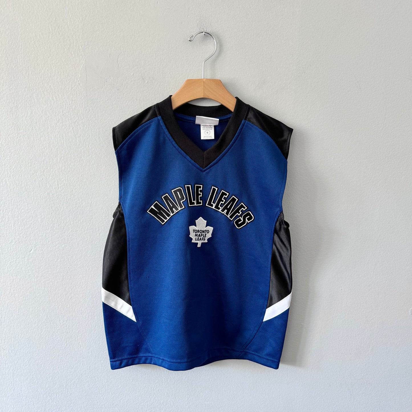 NHL / Toronto Maple Leafs tank jersey / 6Y