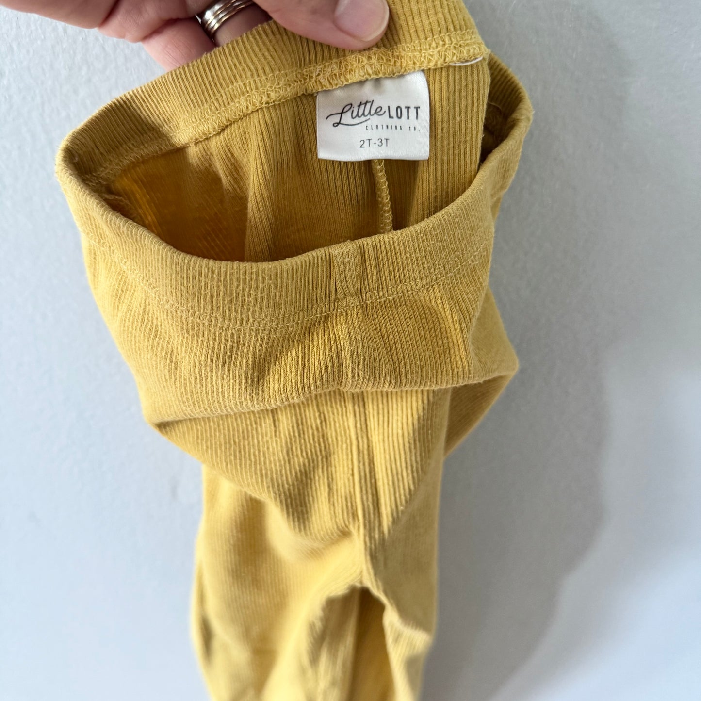 Little Lott / Yellow ribbed set up / 2-3T