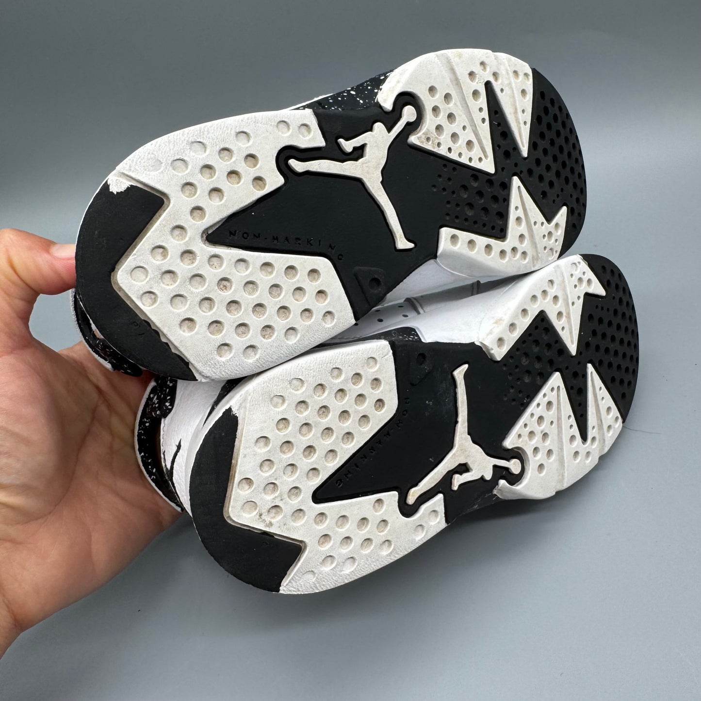 Nike /Jordan 6 Retro Reverse Oreo / Running Shoes / US12