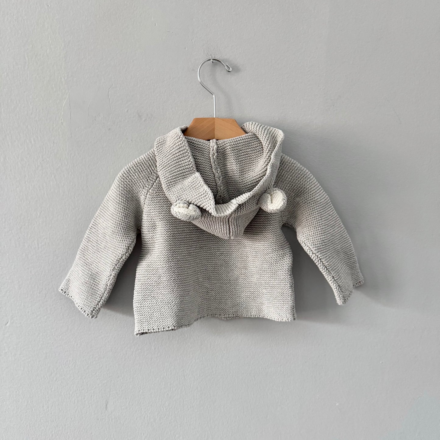 Oeuf x Monoprix / Light grey cotton knit hoodie / 6-9M