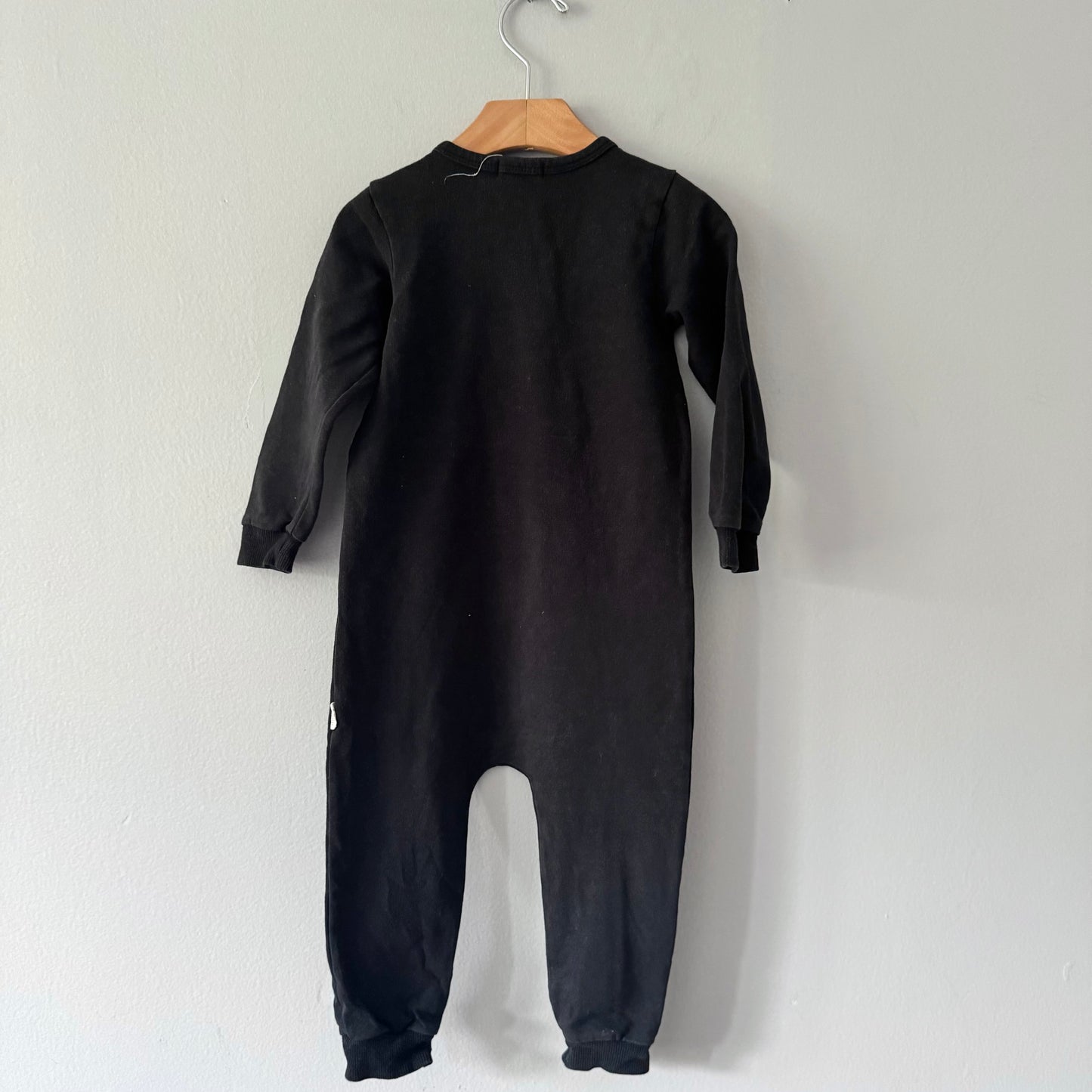 Miles baby / Black crew romper / 24M