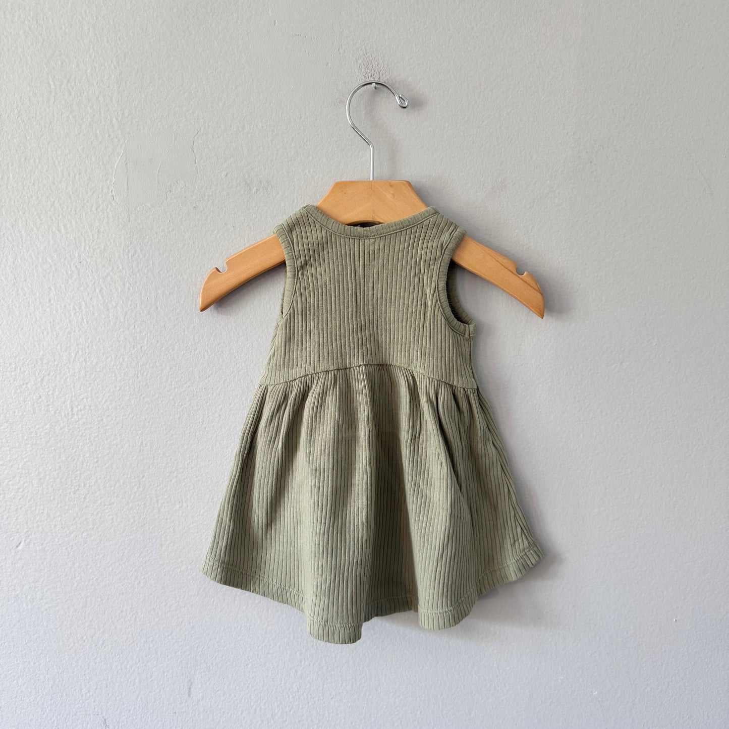 Quincy Mae / Khaki ribbed tank dress / 6-12M
