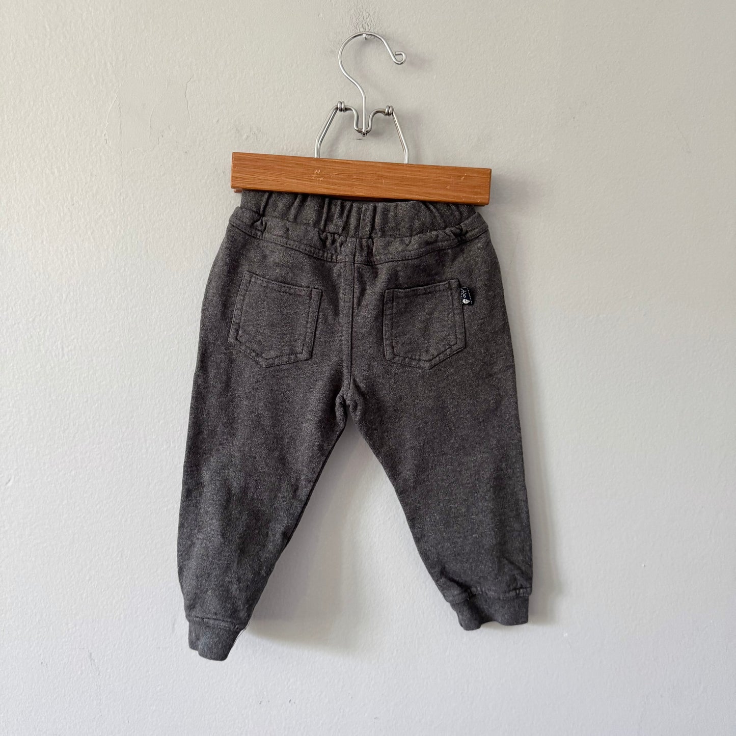 Jojo Maman bebe / Dark grey sweatpants / 12-18M
