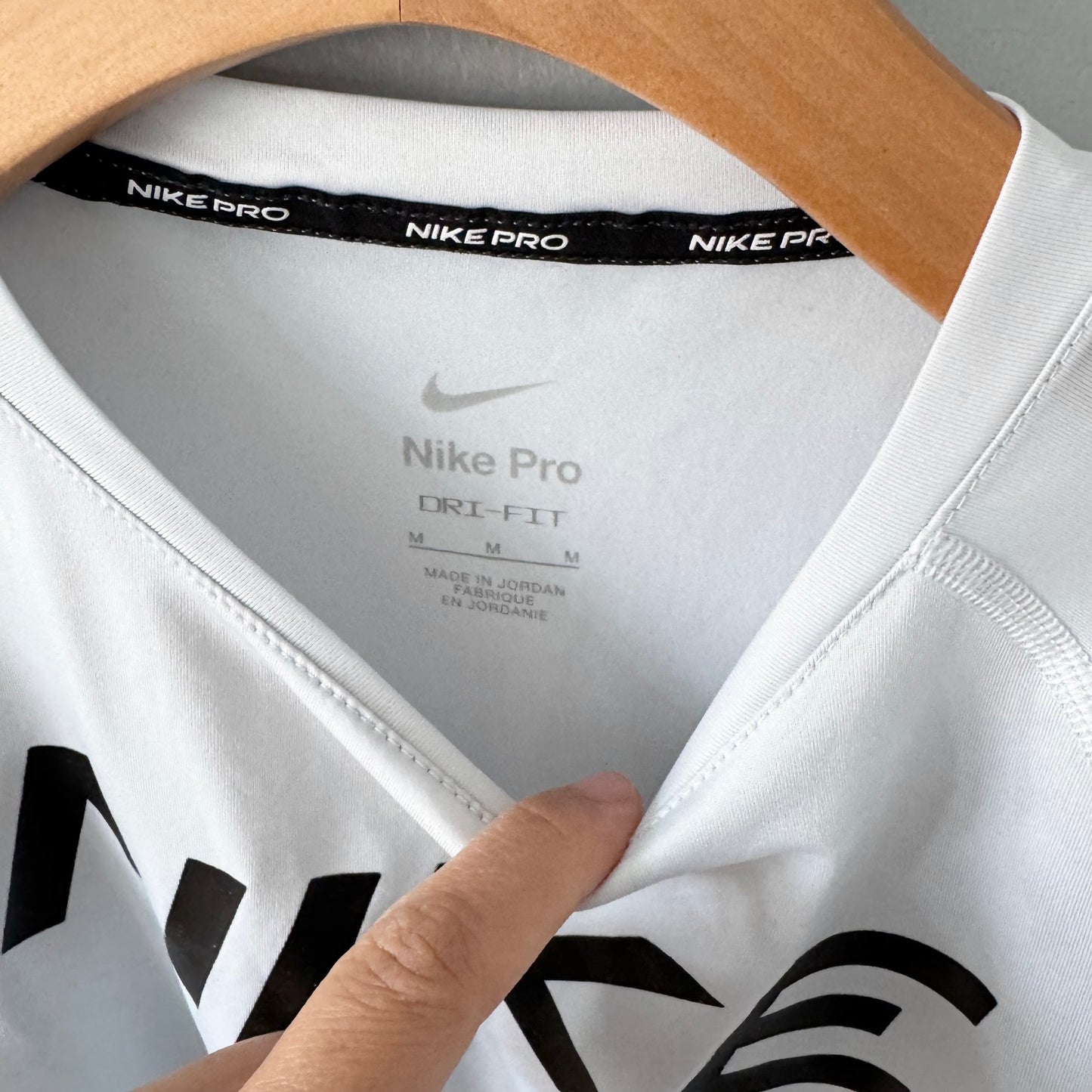 Nike Pro / Dri-Fit white short sleeve top / 8Y