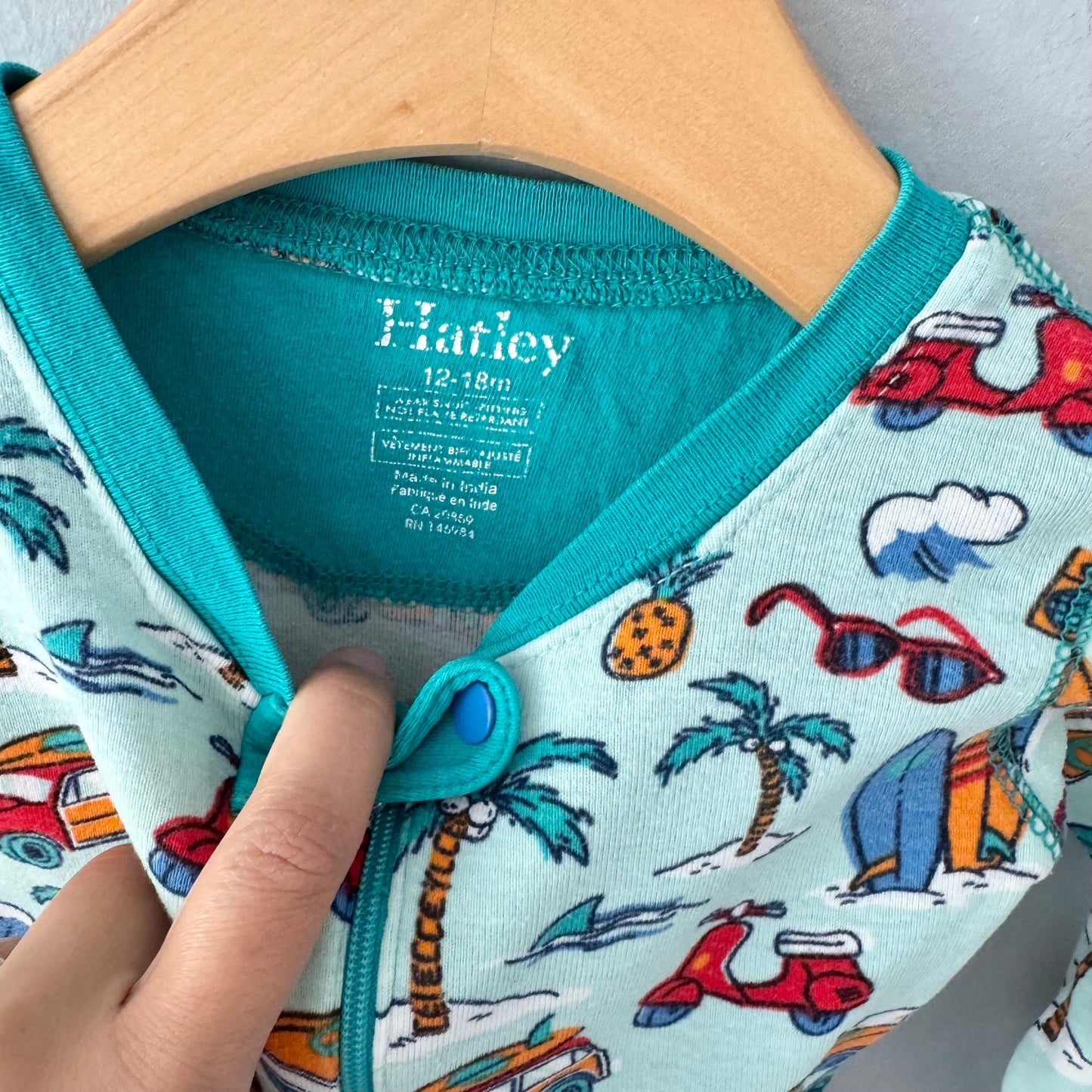 Hatley / Blue x beach sleeper / 12-18M