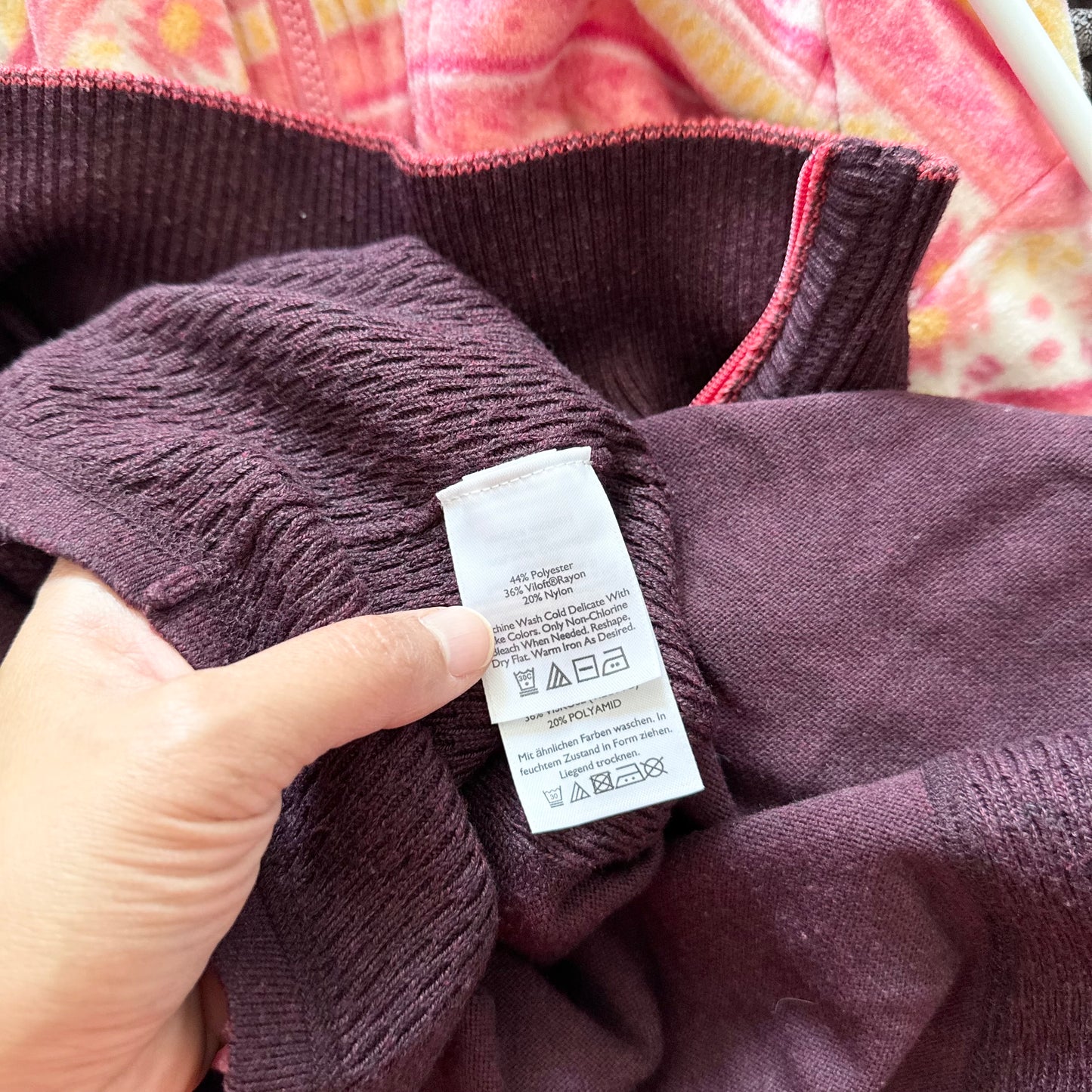 Eddie Bauer / Burgundy knit top / Women M
