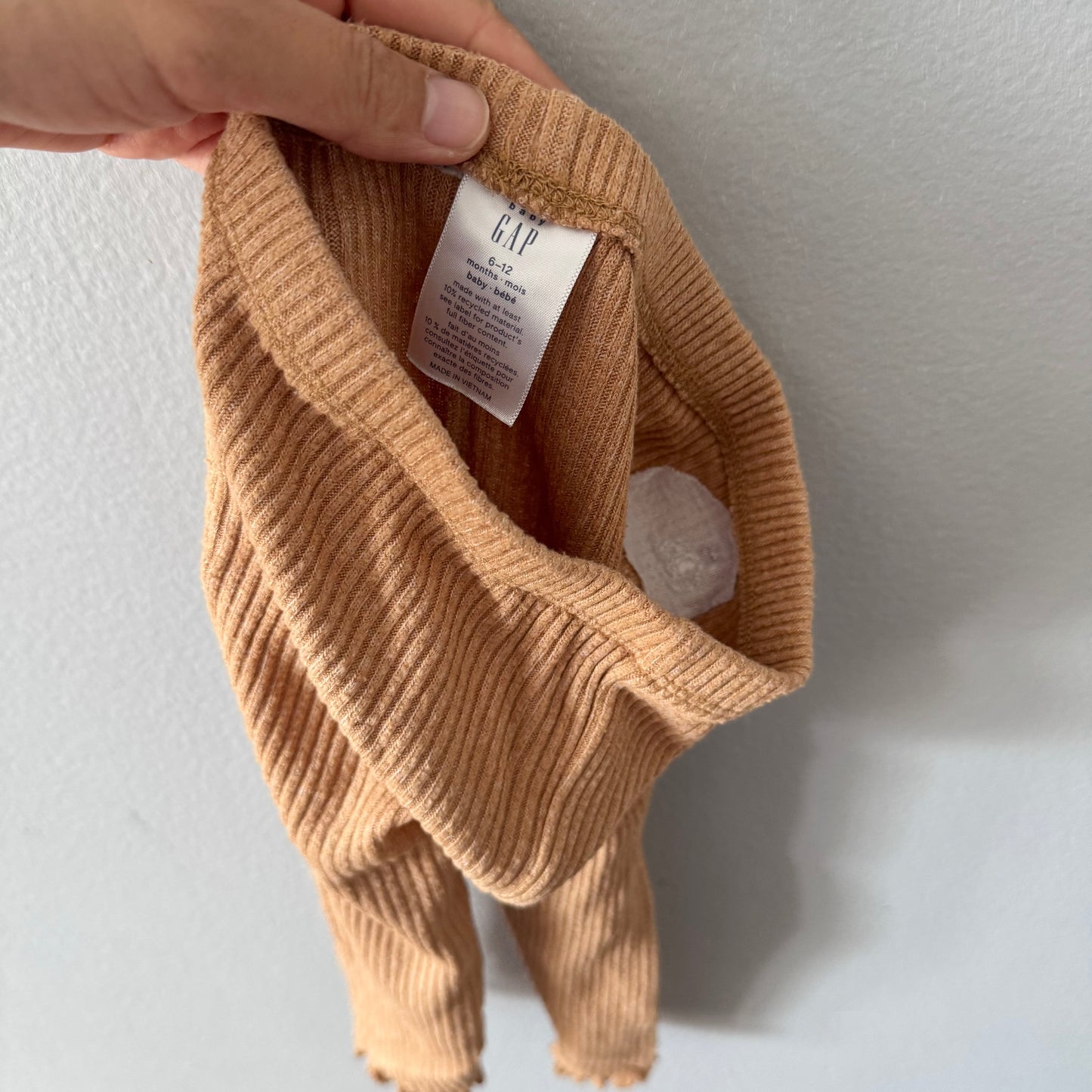 Gap / Light brown ribbed knit set / 6-12M