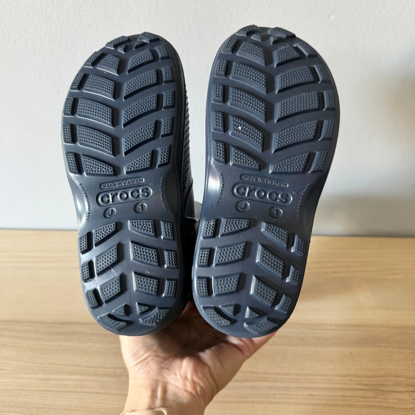 Crocs / Rain boots / J1