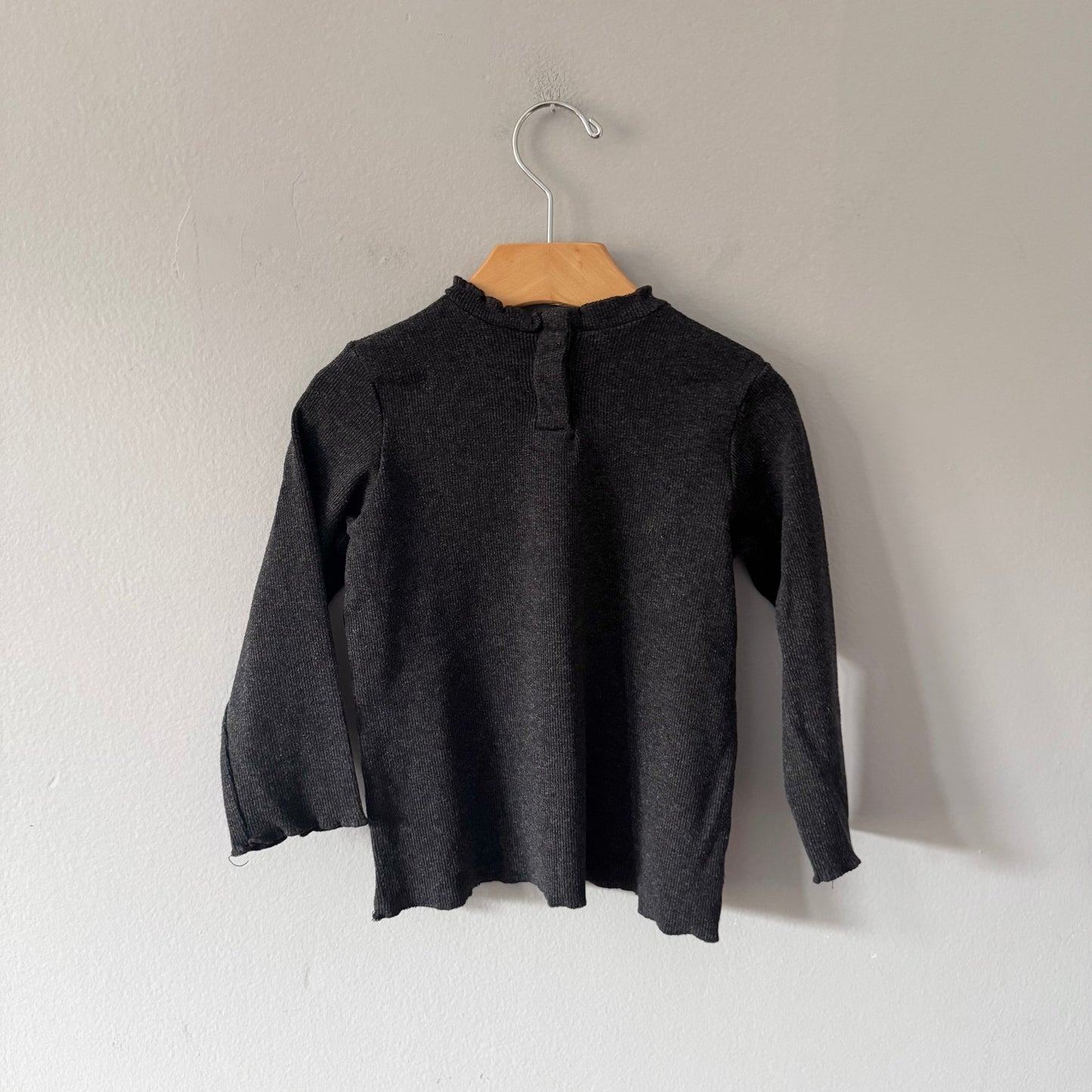 Zara / Charcoal grey ribbed long sleeve / 2-3Y