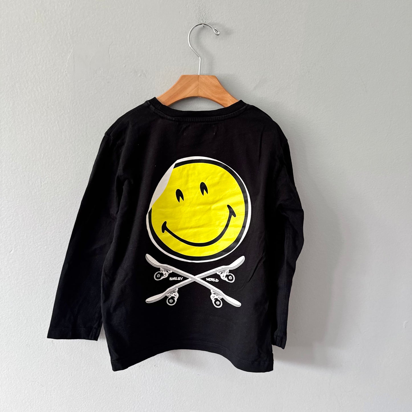 Zara x Smily World / Black long sleeve / 7Y