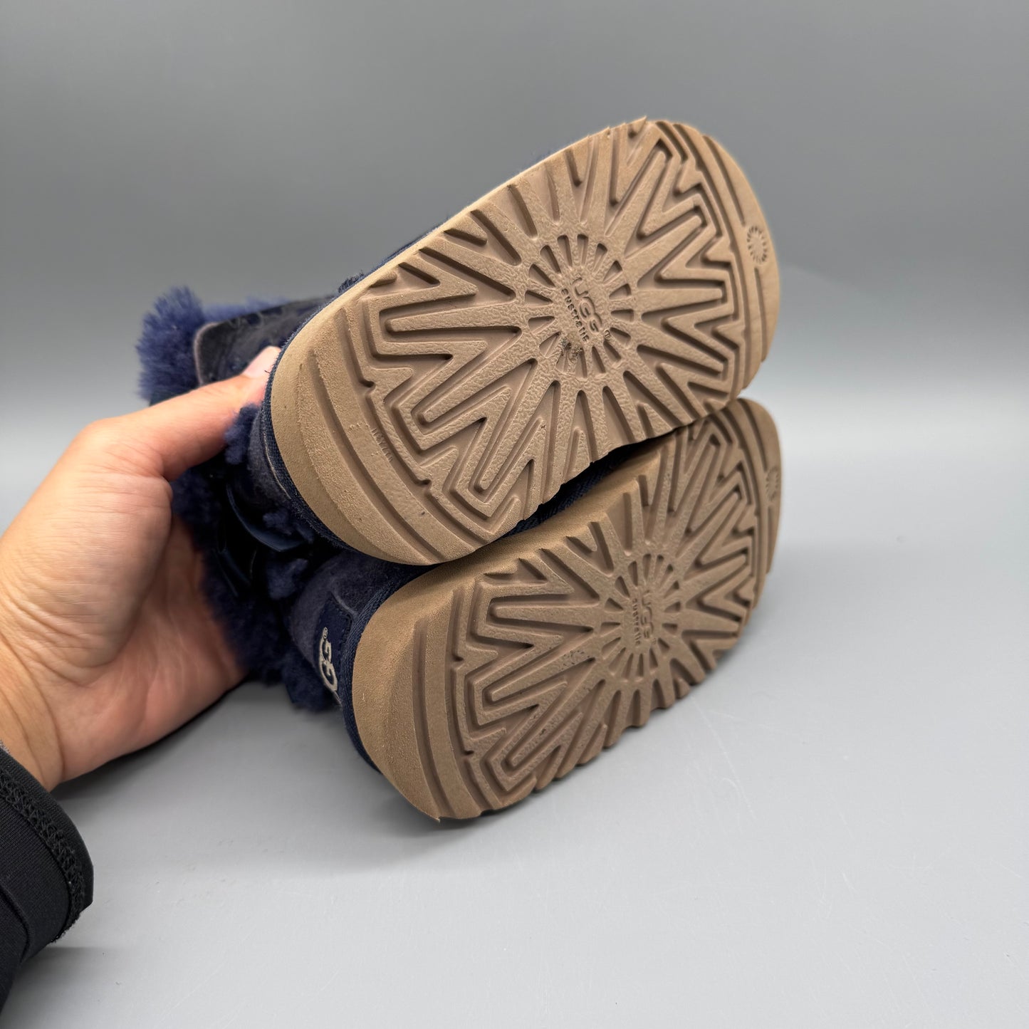 UGG / Boots / US7