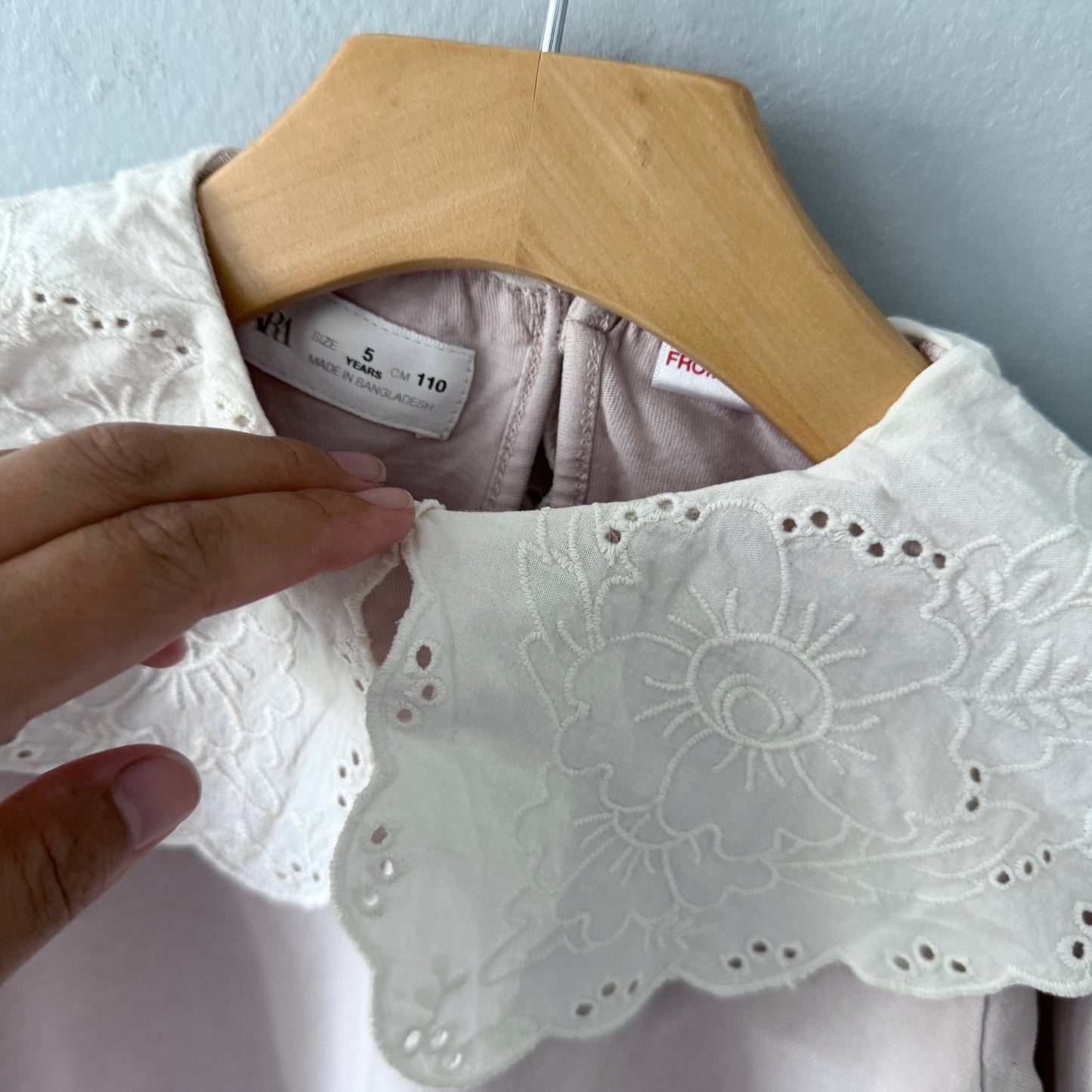 Zara / Eyelet collar long sleeve / 5Y